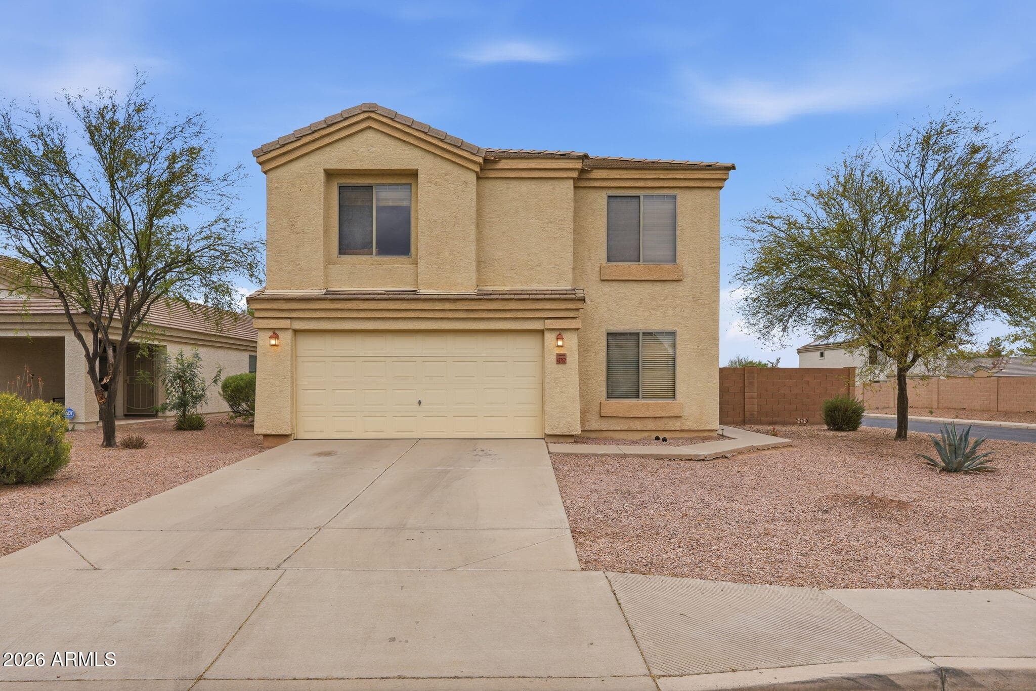 43752 W Arizona Ave — photo 2