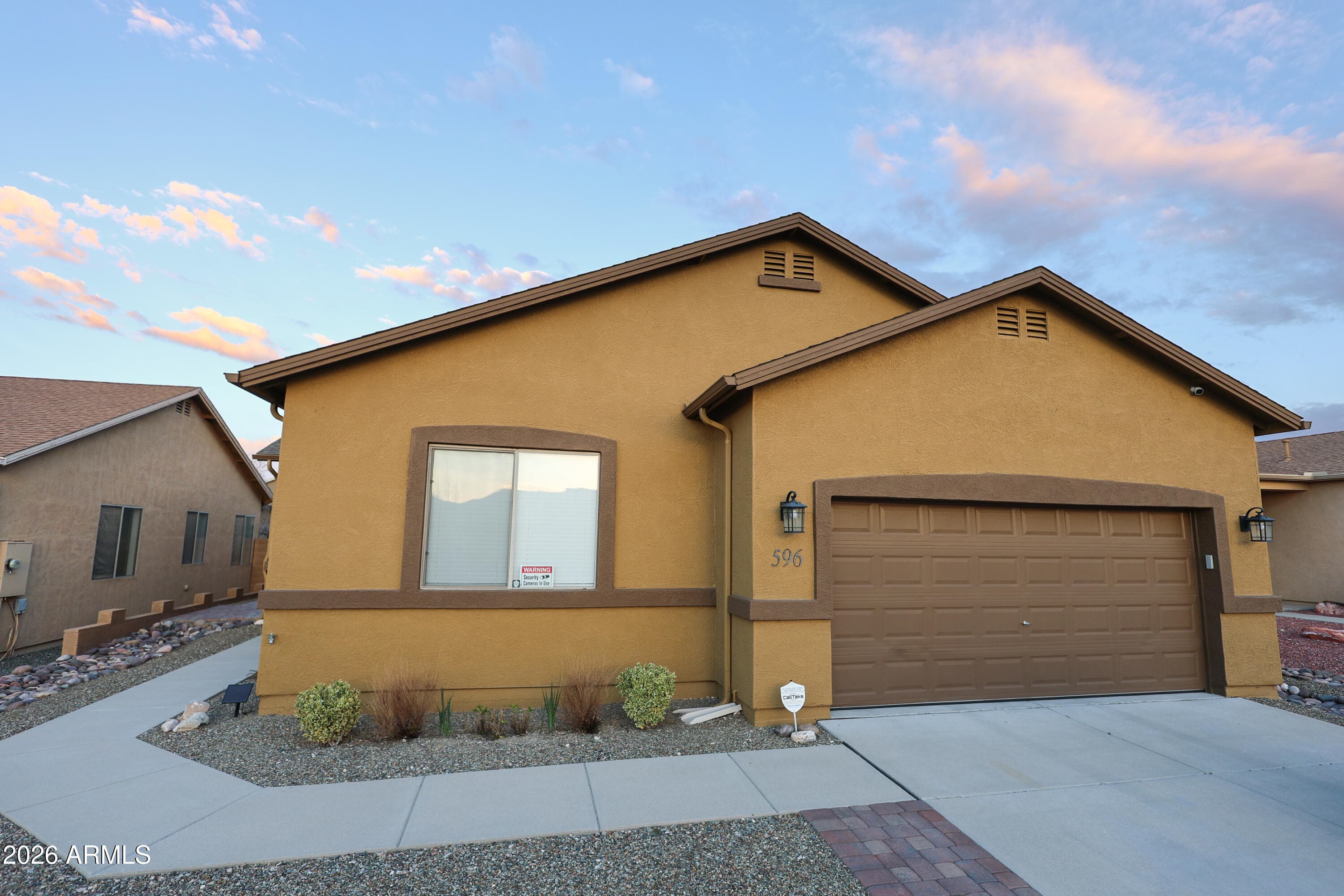 596 S Rowdy Ranch Rd — photo 1