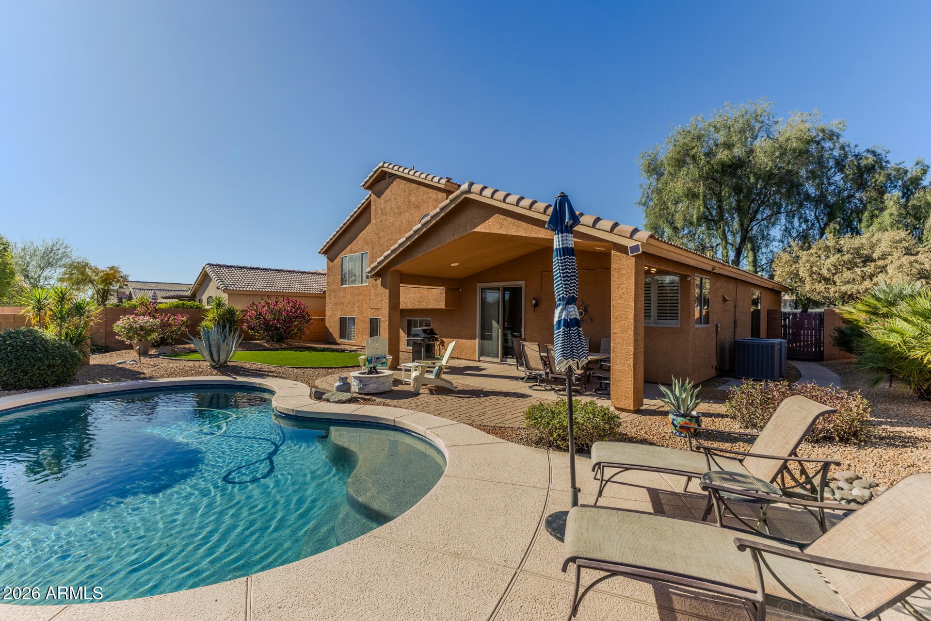 4443 E Morning Vista Ln — photo 1