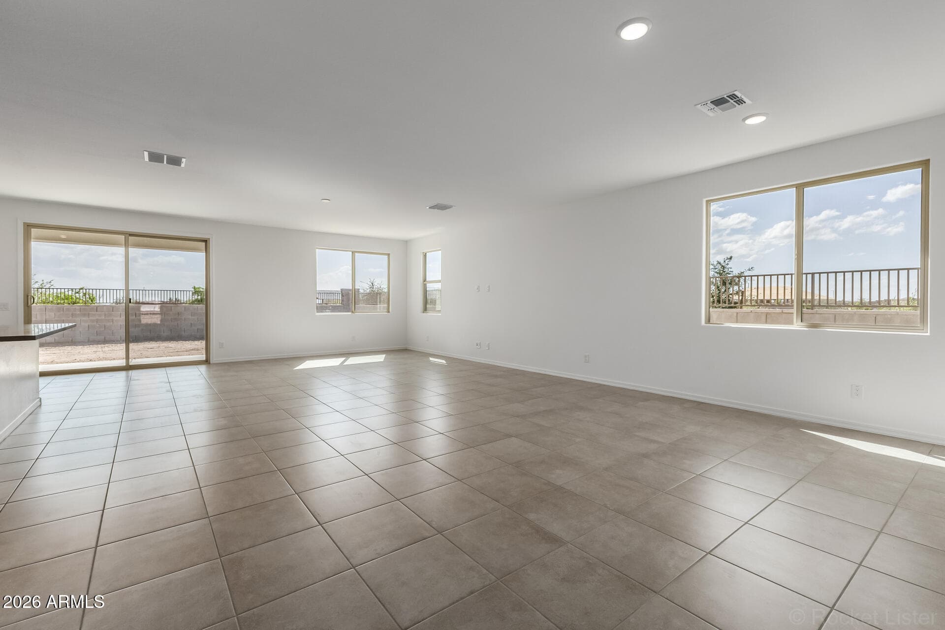 17309 W Saguaro Vista Dr — photo 2