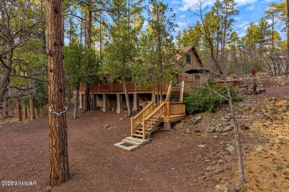 571 W PINE SHADOW DR - See more photos