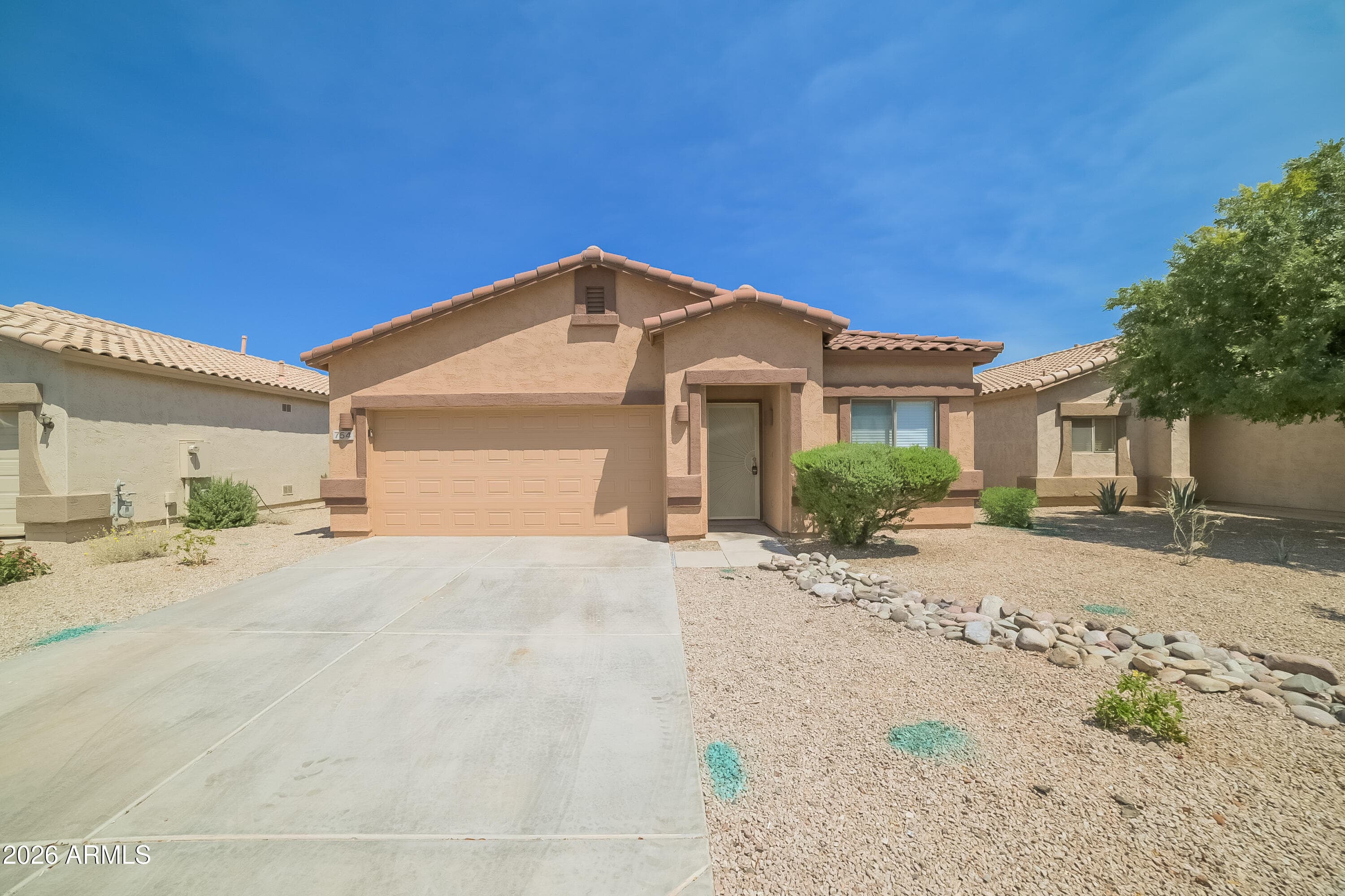 754 E Drifter Pl — photo 1