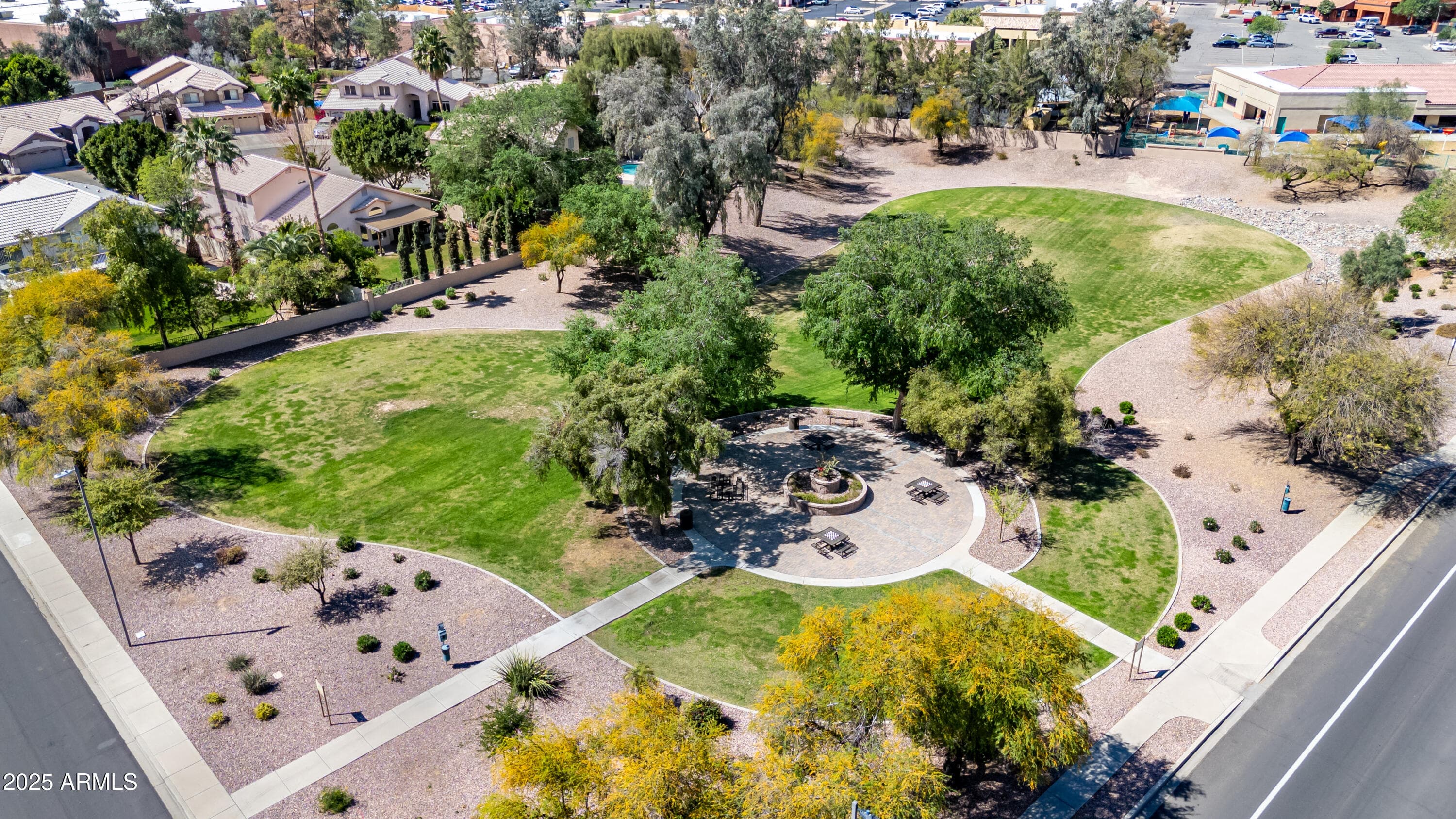 5811 W Irma Ln — photo 39