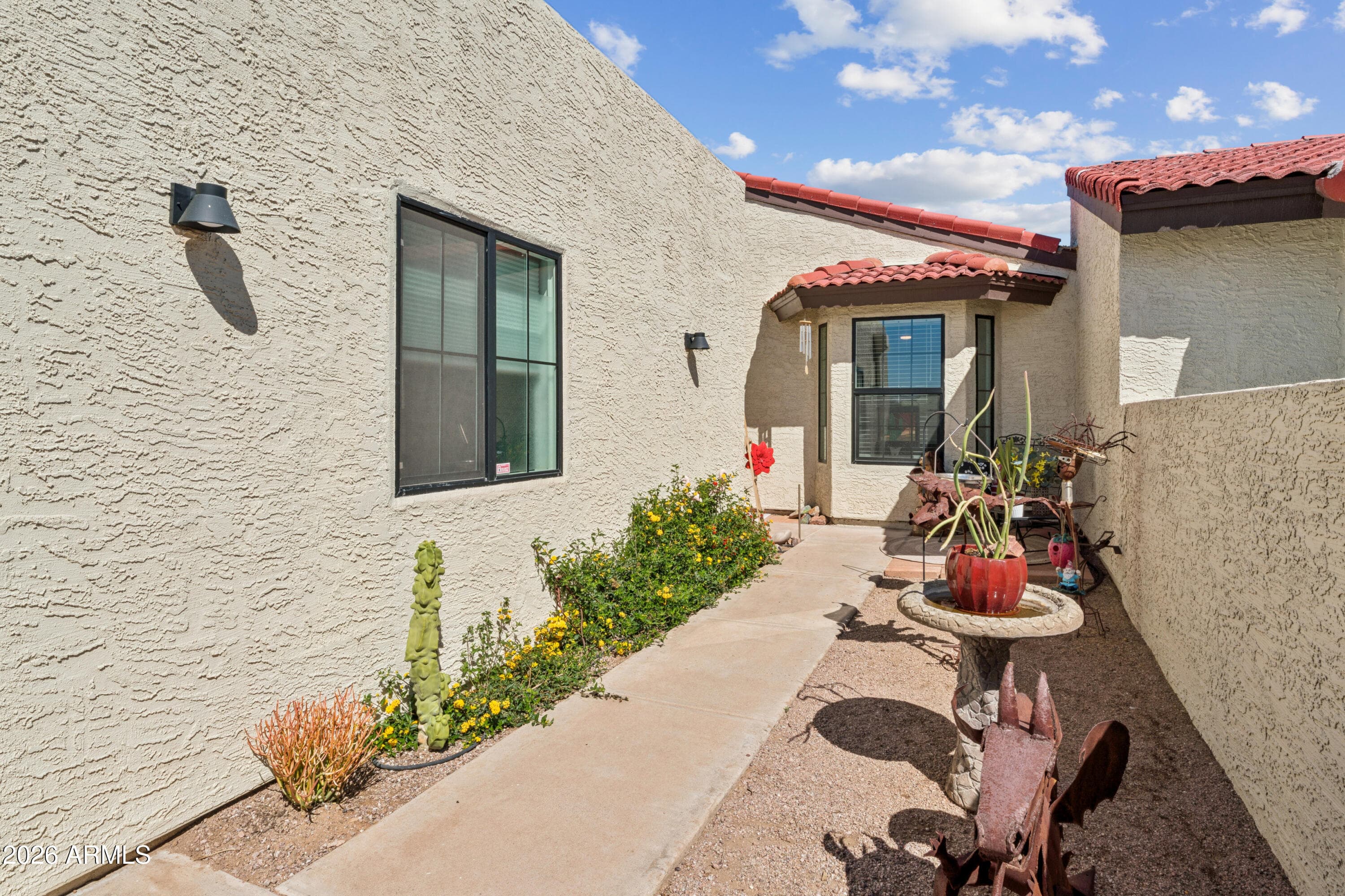 6027 S ALAMEDA RD - Photo 3
