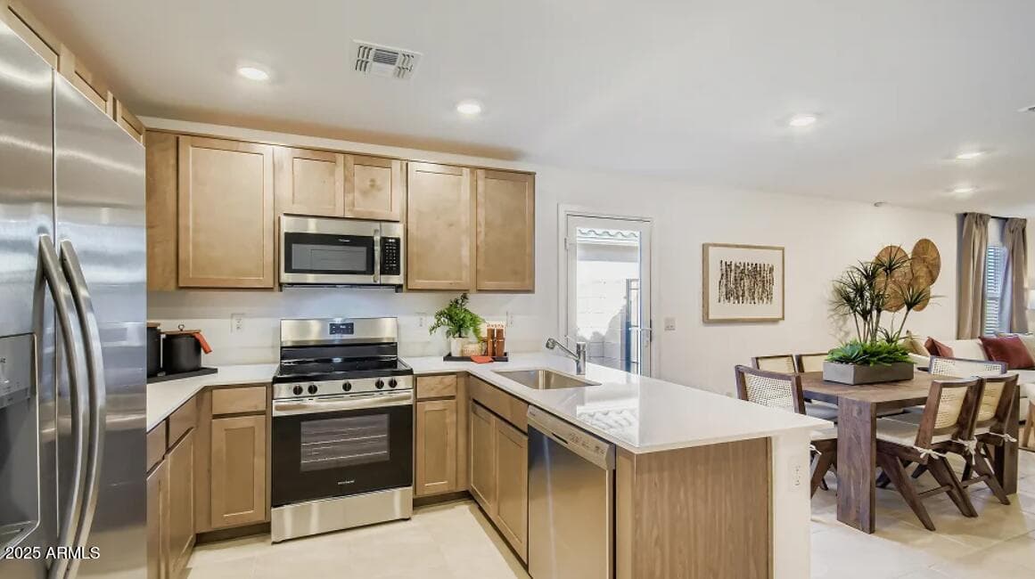 36023 W MADDALONI AVE - Photo 4