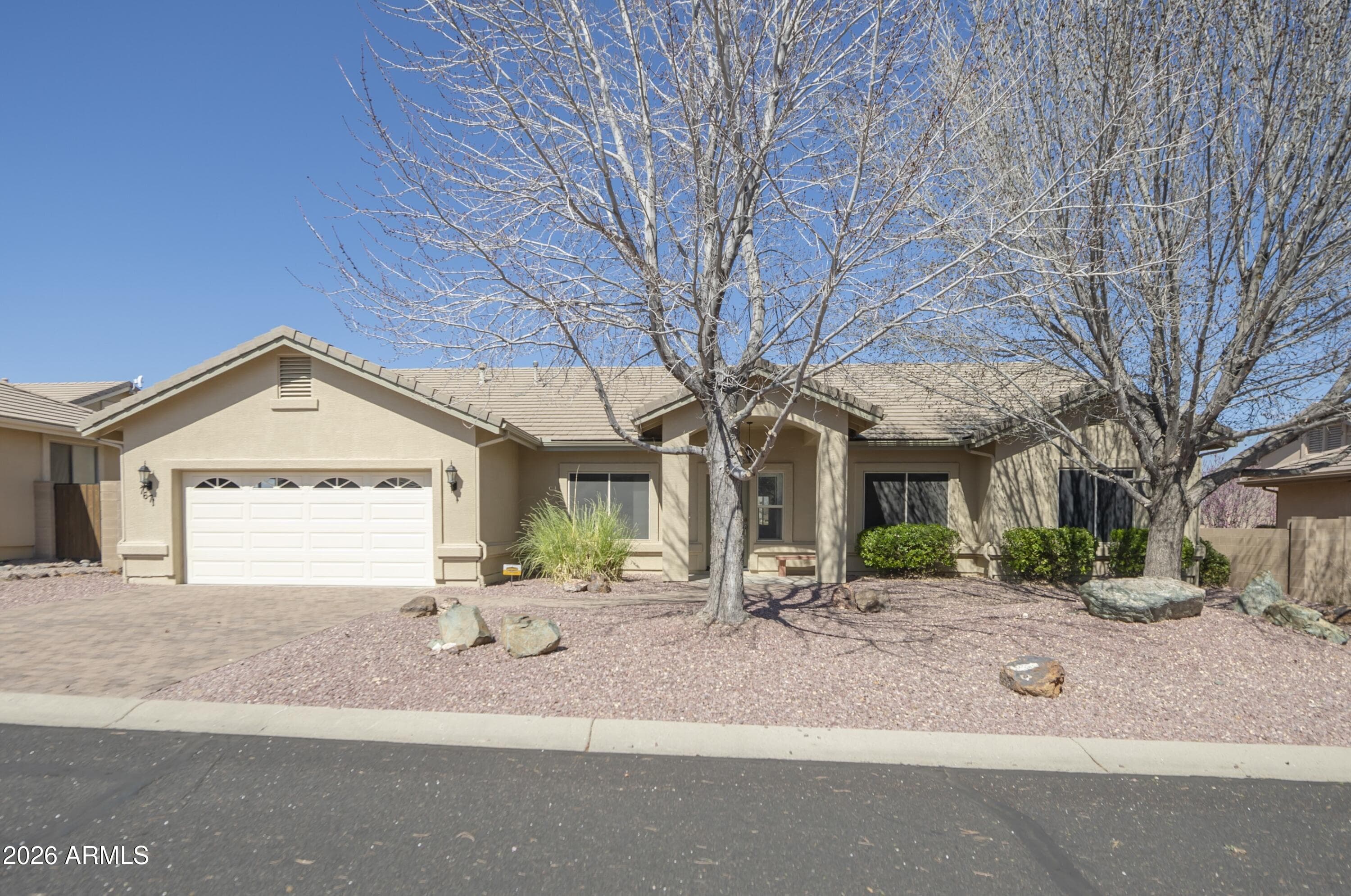 7671 N Outlook Ln — photo 1