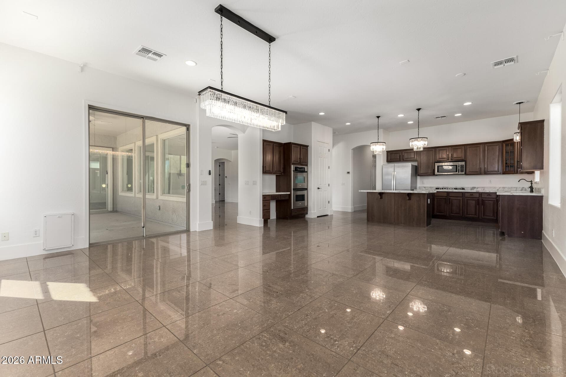 43805 N 43rd Dr — photo 2