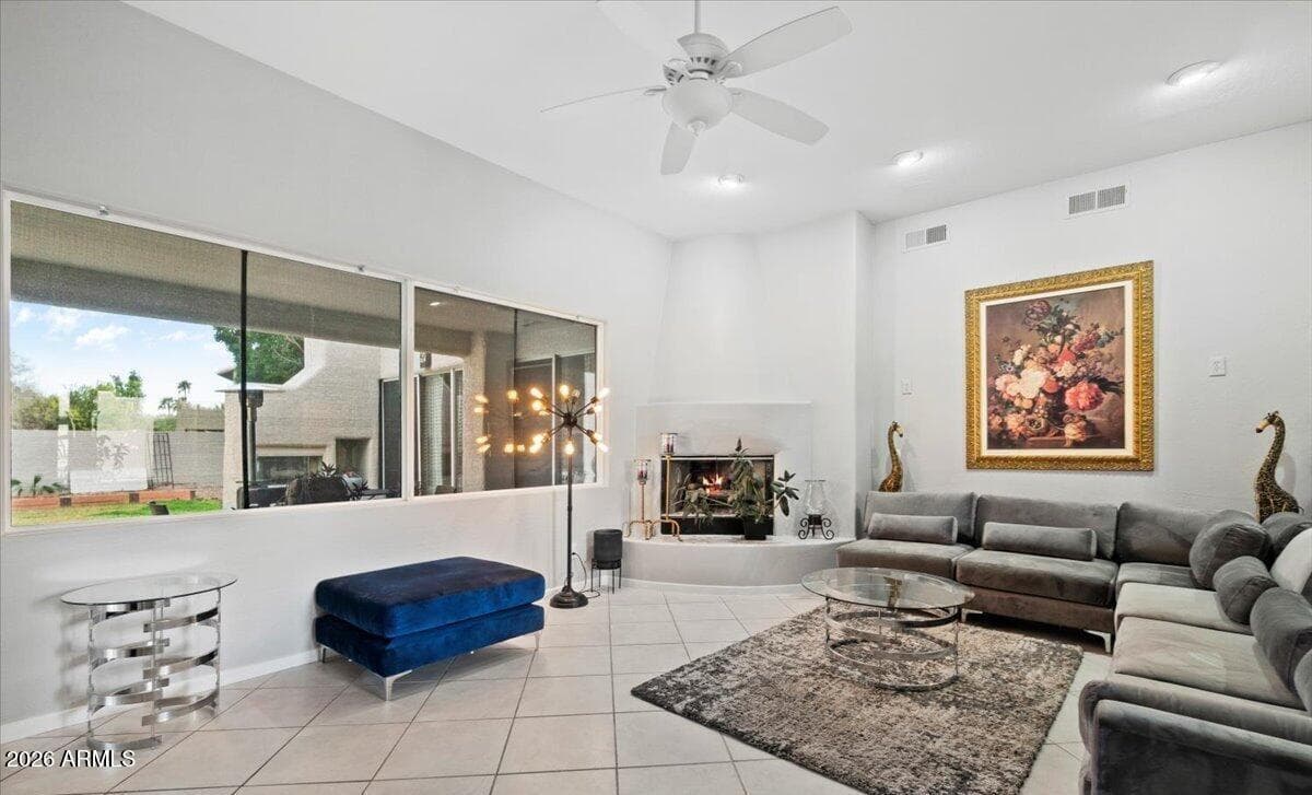 6361 W Deer Valley Rd — photo 1