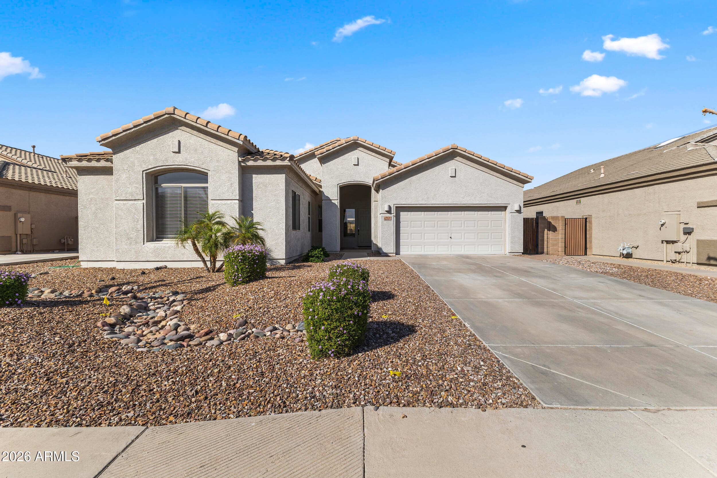 9418 W Salter Dr — photo 2