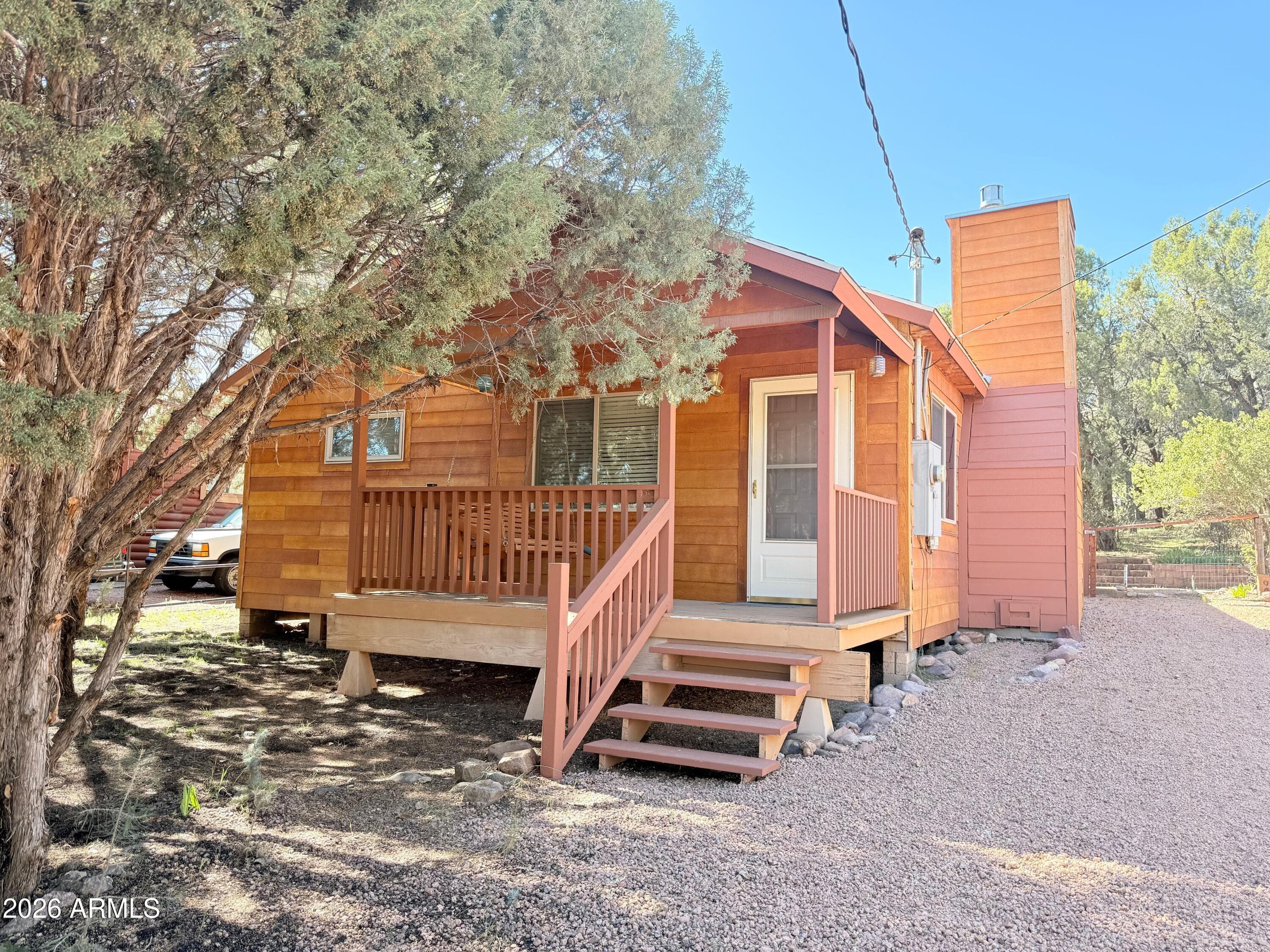1040 S Palomino Pl — photo 2