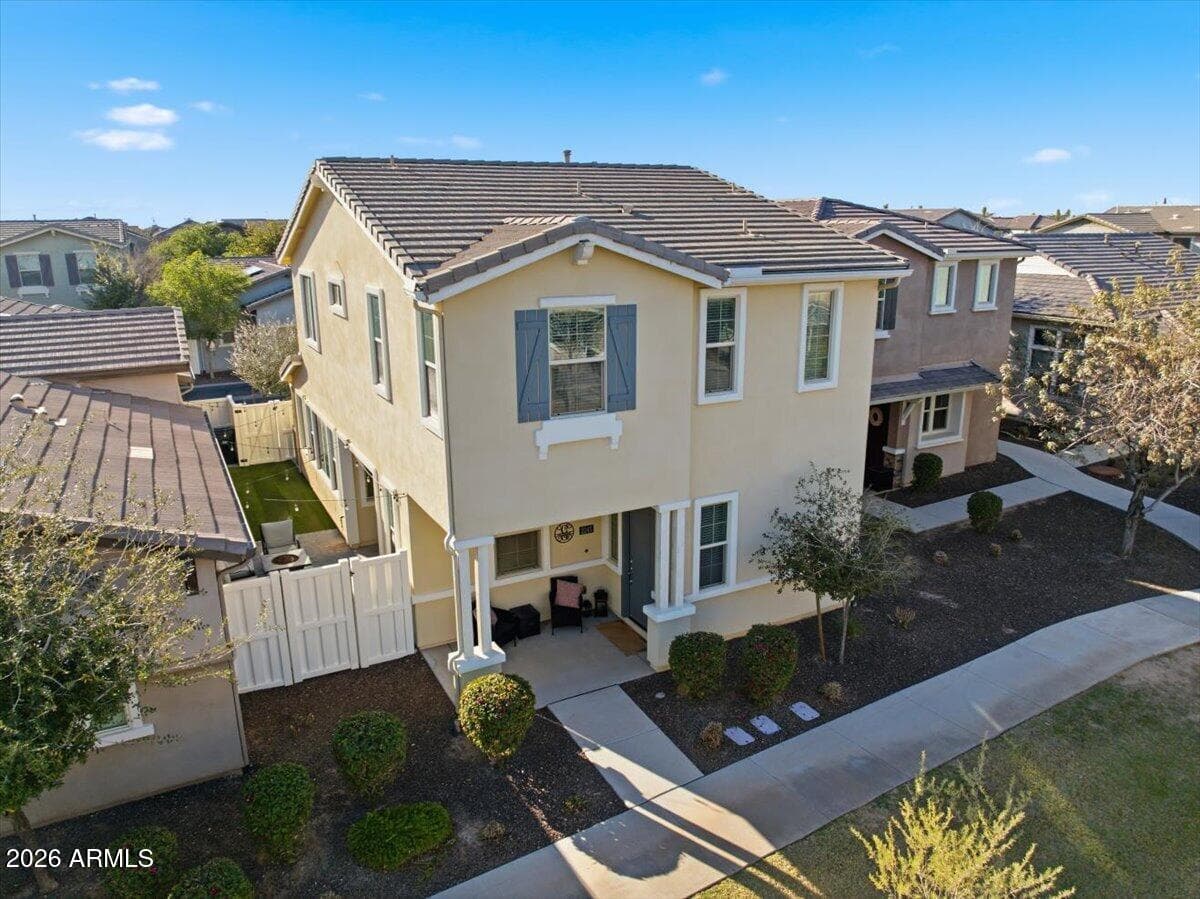 2245 S Wallrade Ln — photo 1
