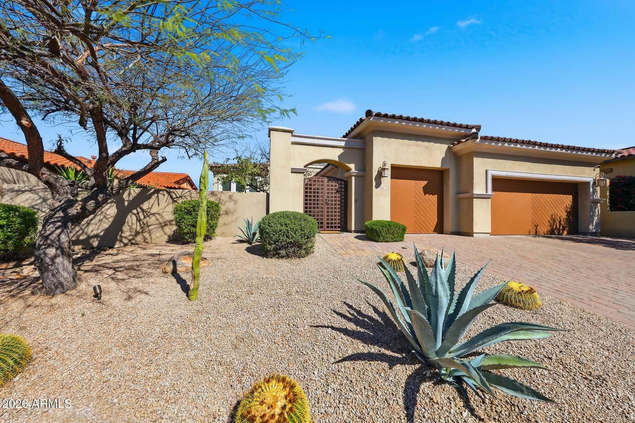 7470 E Camino Rayo De Luz -- — photo 1
