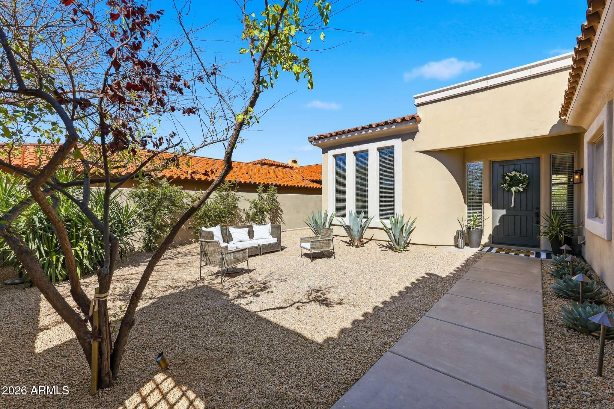7470 E Camino Rayo De Luz -- — photo 2