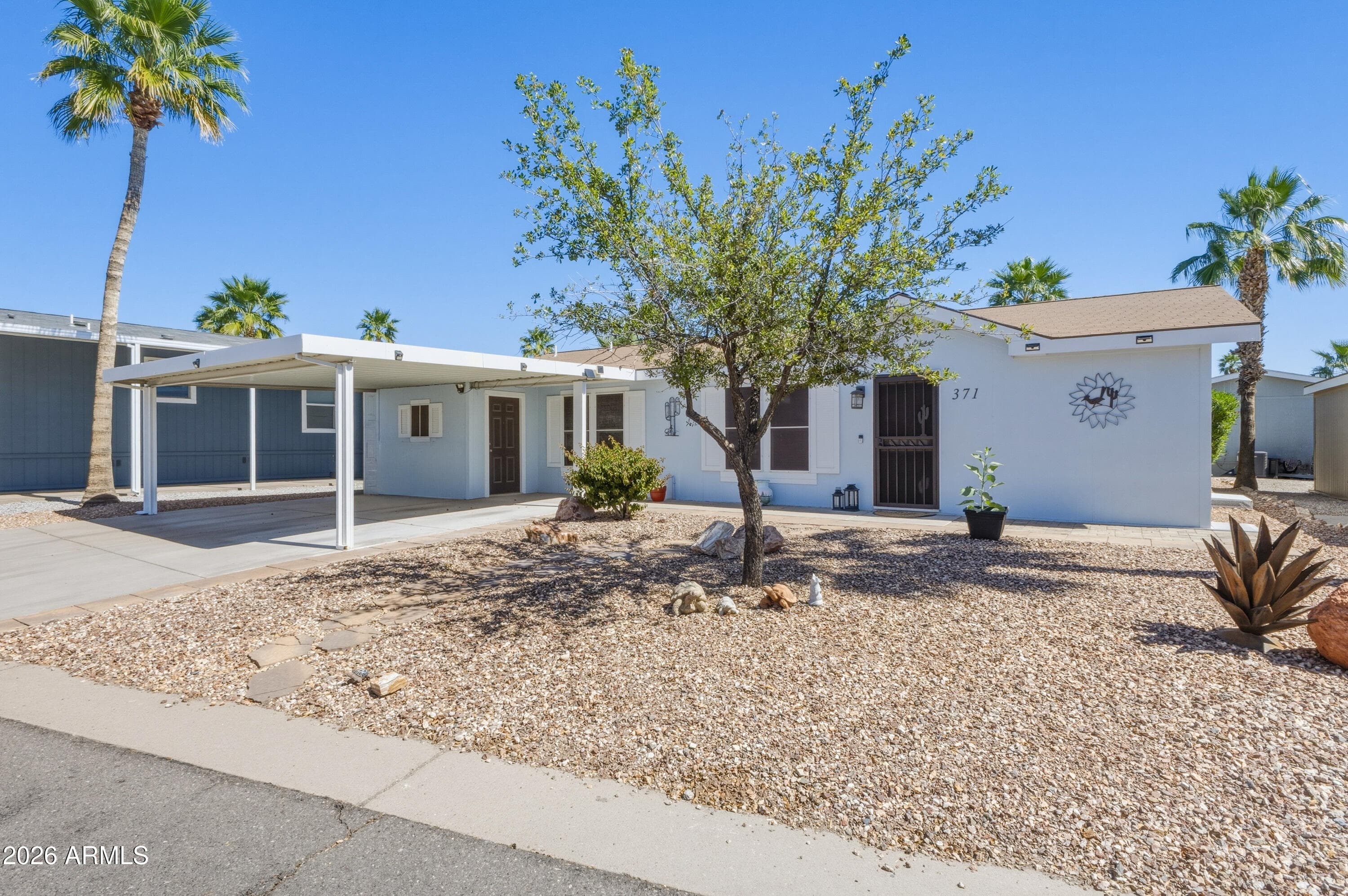 2000 S Apache Rd 371 — photo 1