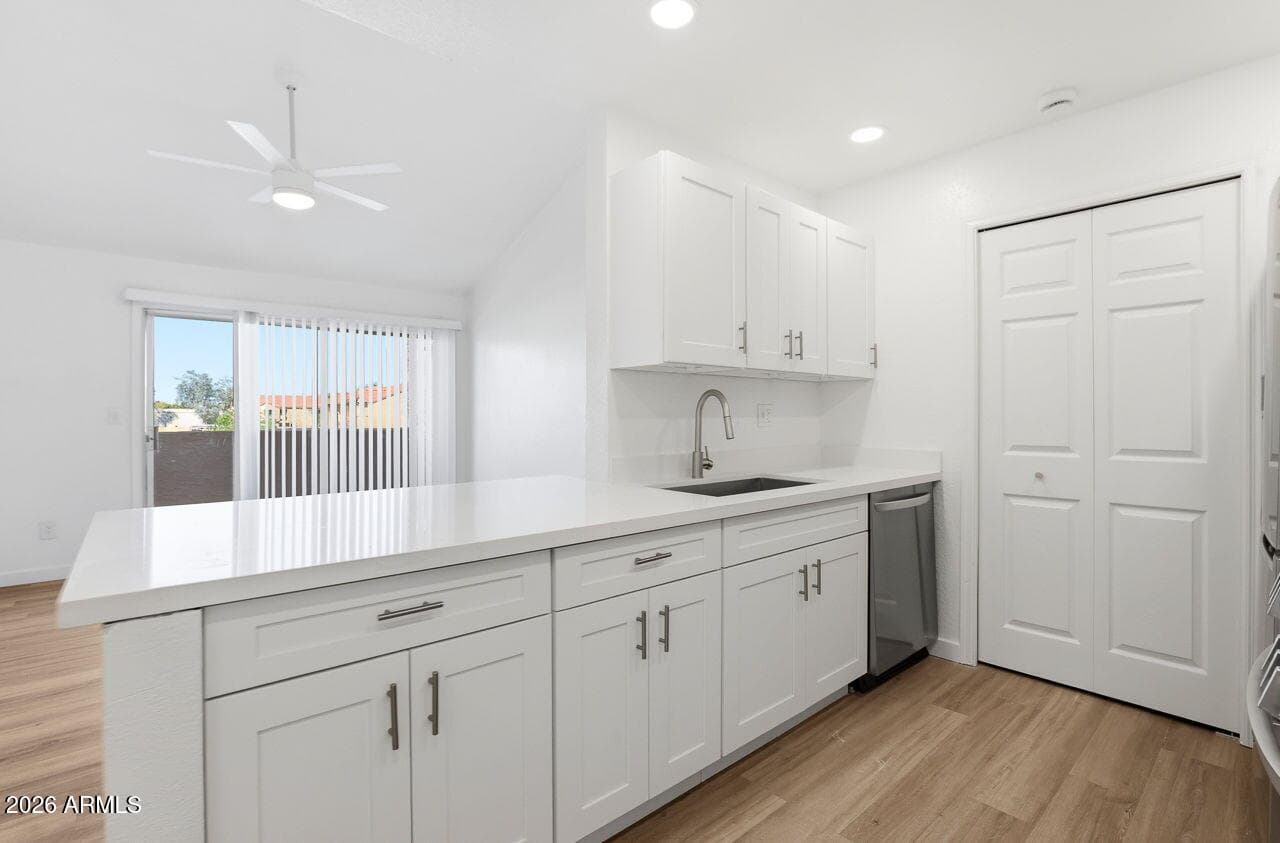 623 W GUADALUPE RD - Photo 5