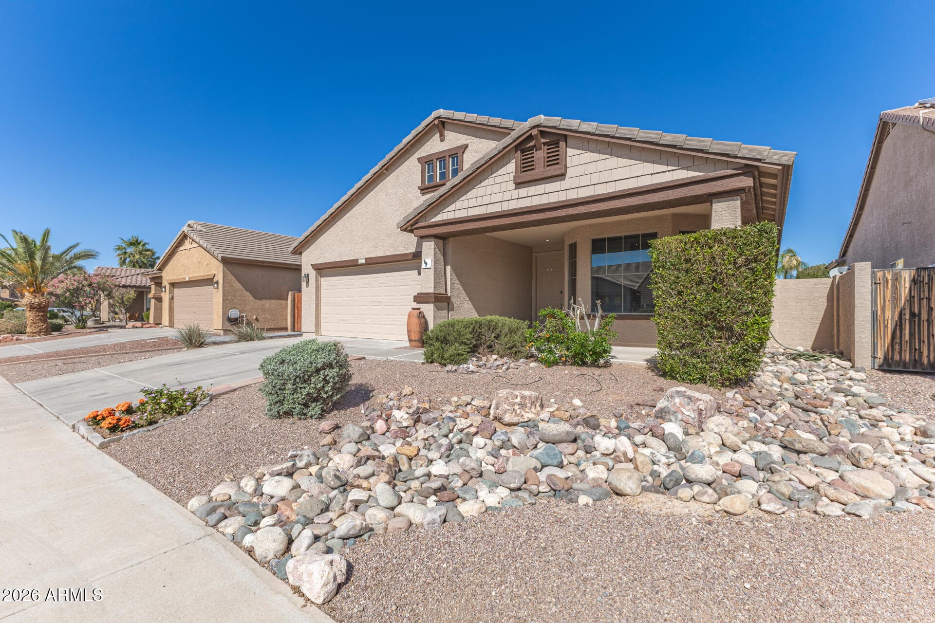 11746 W Jessie Ln — photo 2