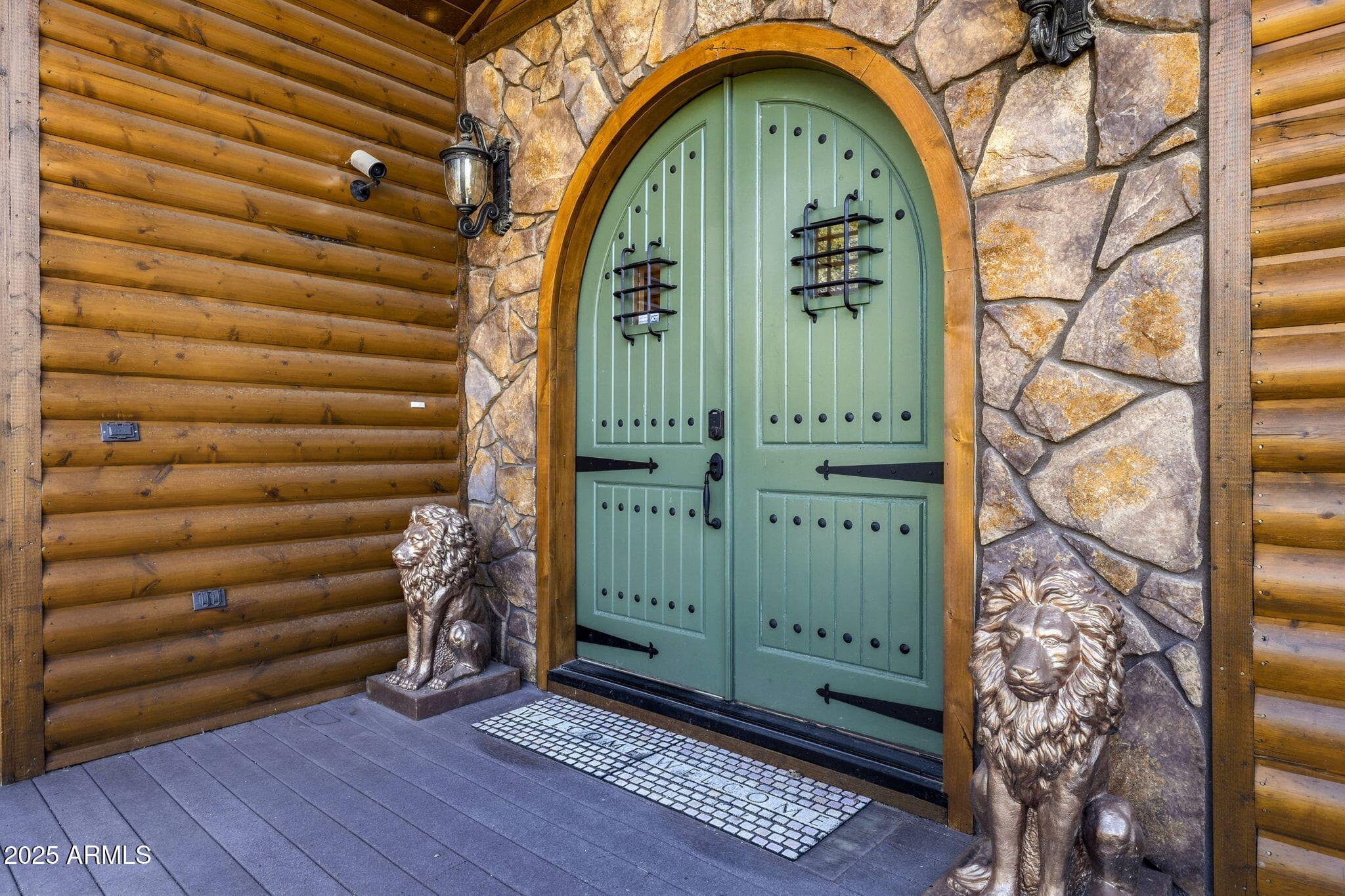 2276 THUNDERBIRD WAY - See more photos