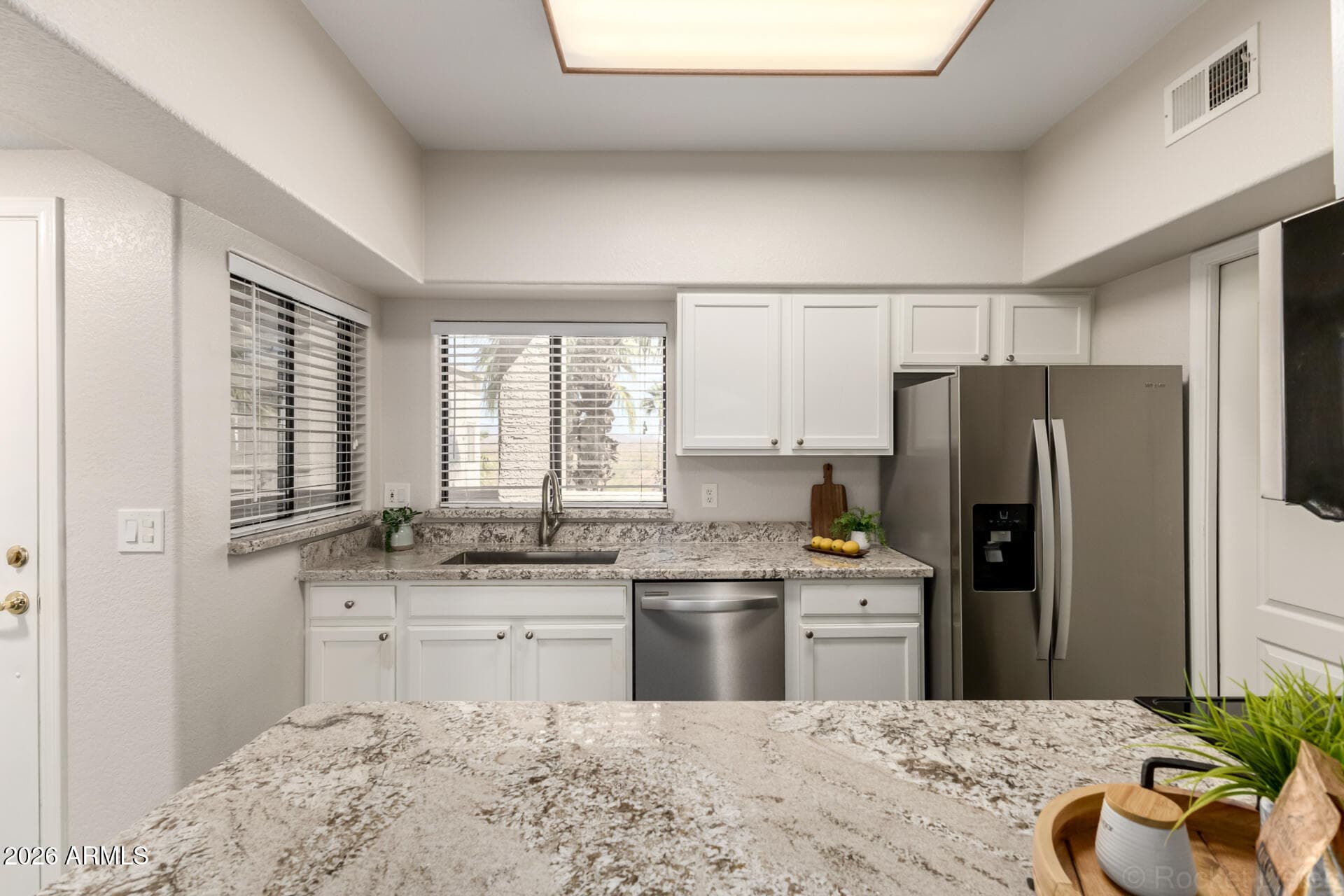 10401 N SAGUARO BLVD - Photo 5