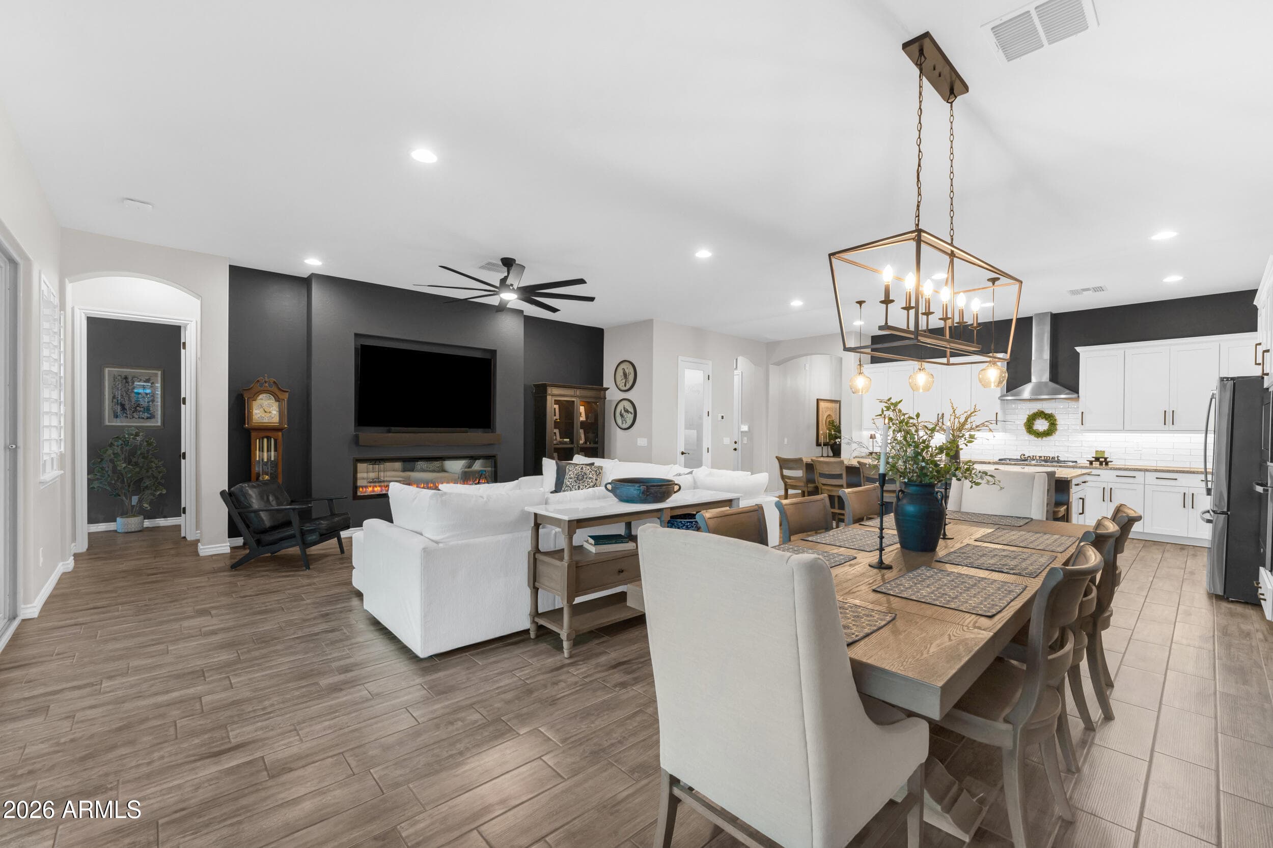 20237 S 229th Way — photo 1