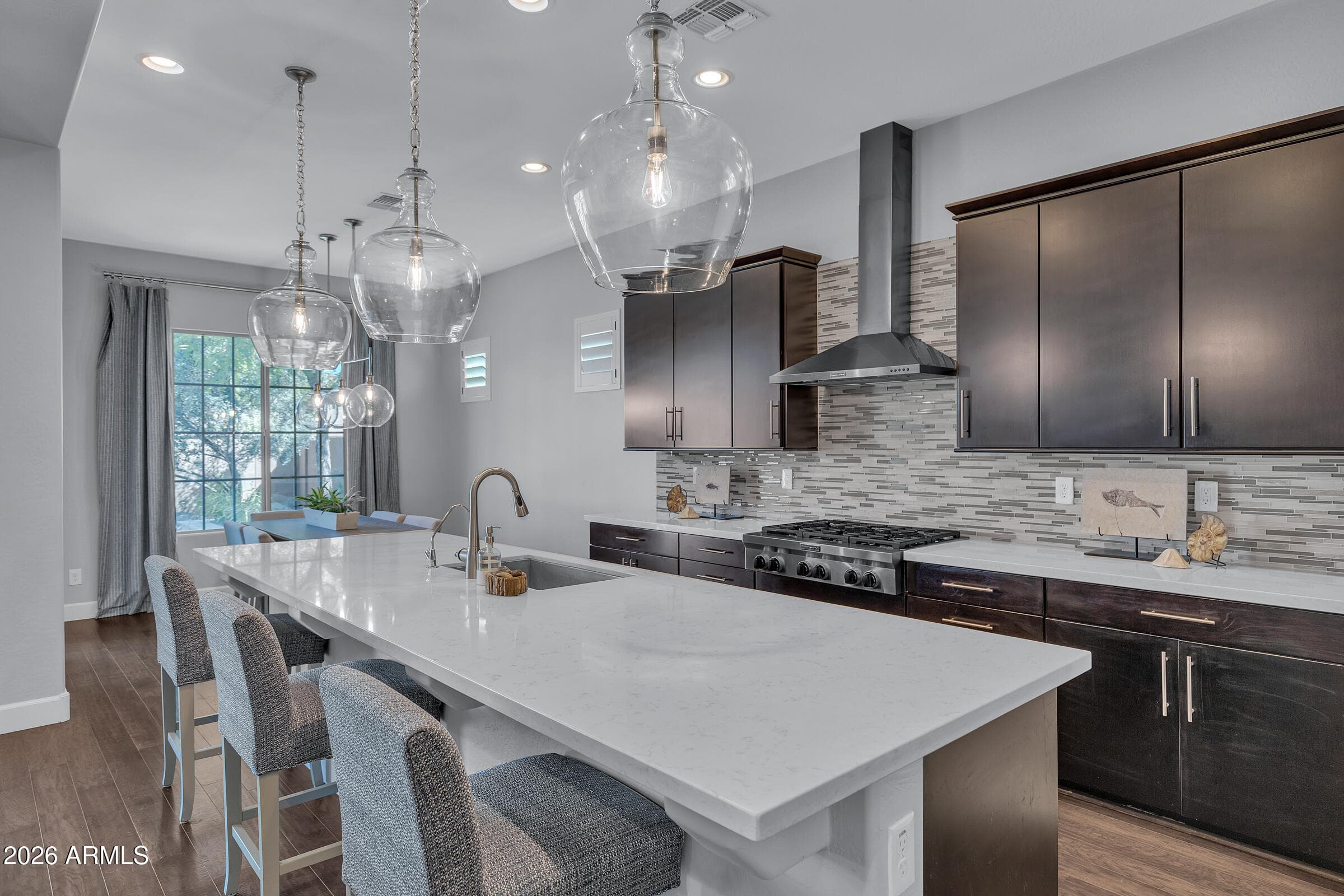 3880 E Horseshoe Pl — photo 2