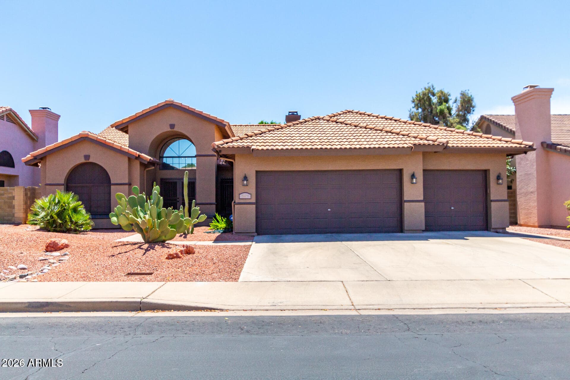 5839 E Jensen St — photo 1