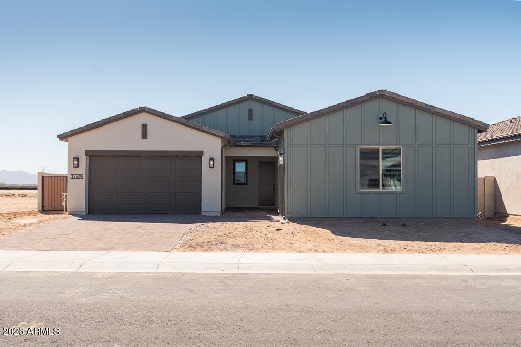 17629 W Highland Ave — photo 1