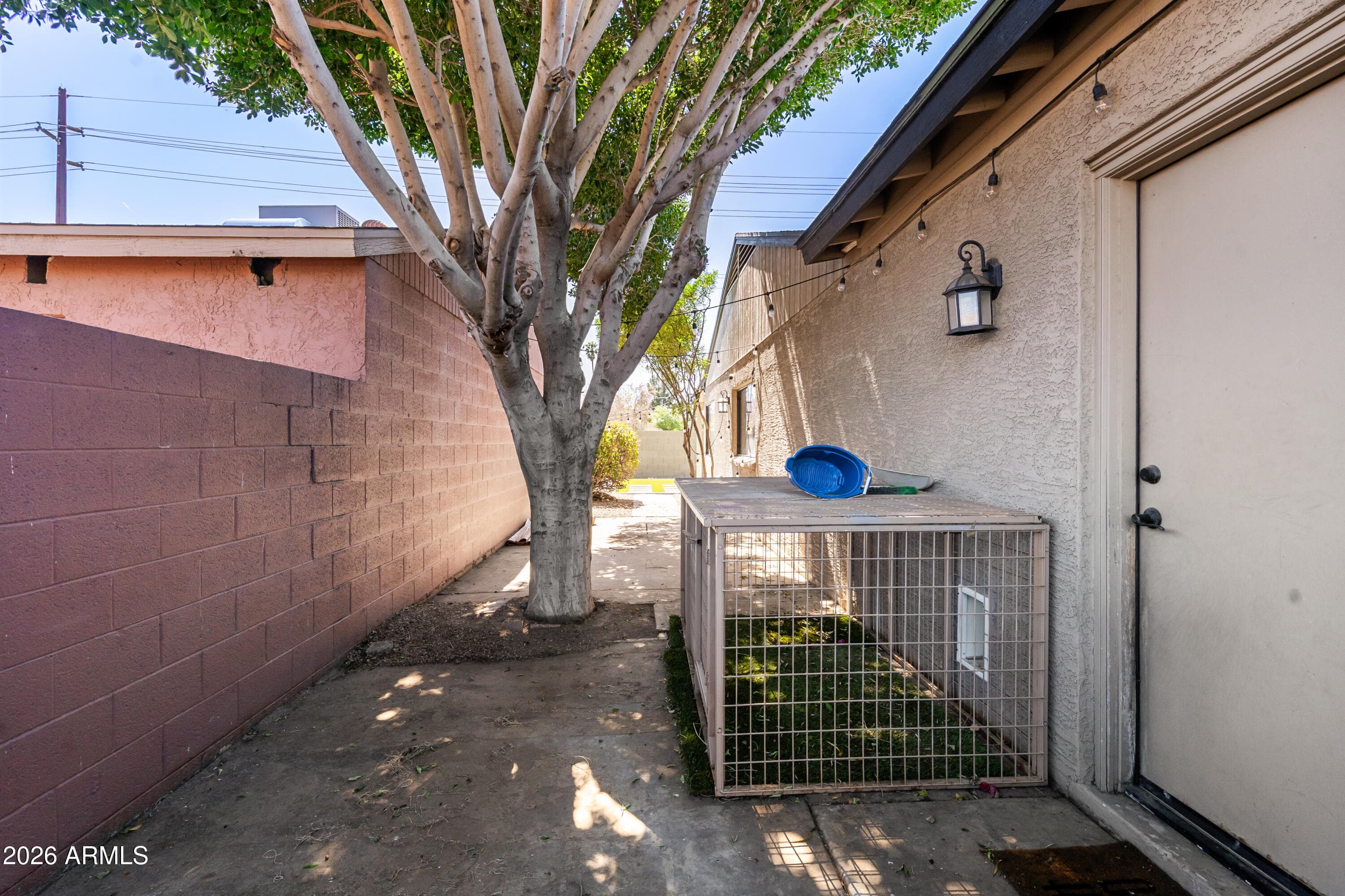 4035 W Loma Ln — photo 25