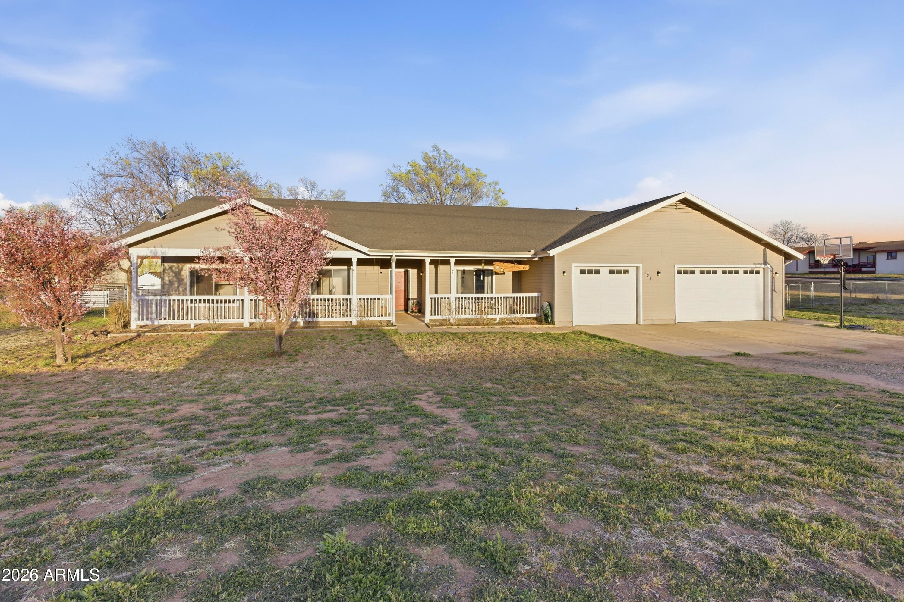 125 Heidi Ln — photo 1