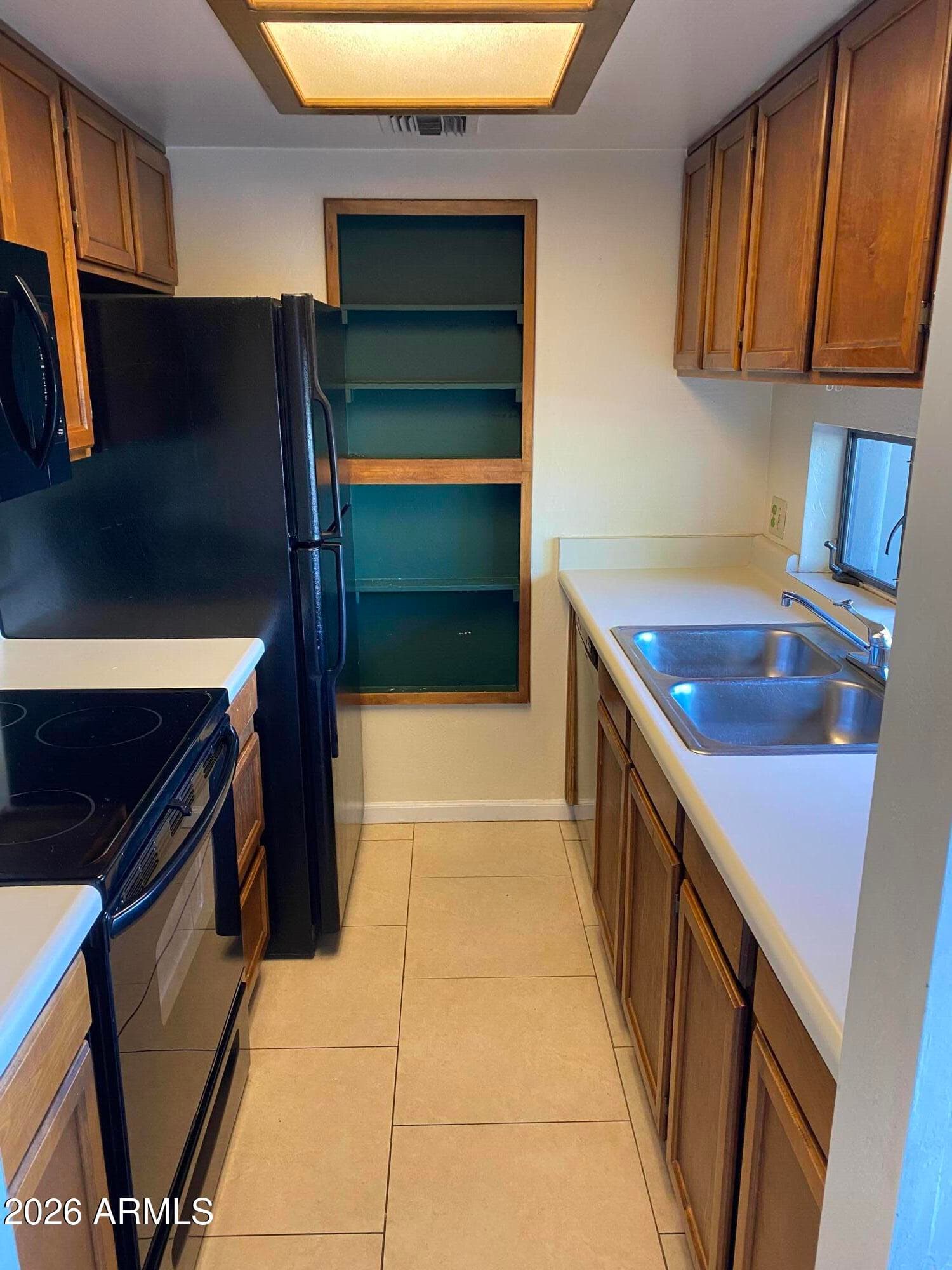 1449 E HIGHLAND AVE - Photo 4