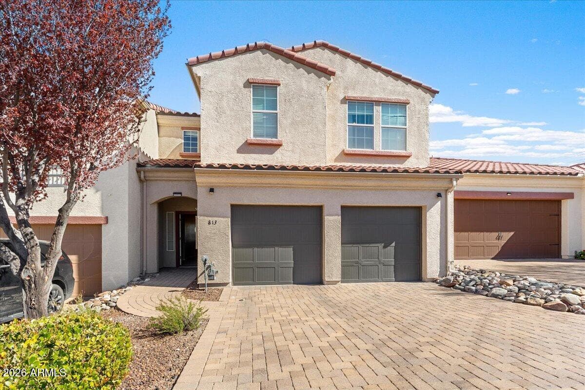813 Alfonse Rd — photo 2