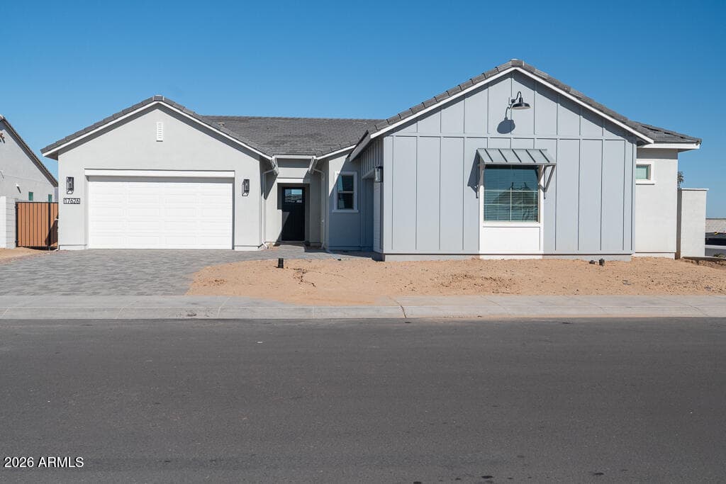 17626 W Turney Ave — photo 1