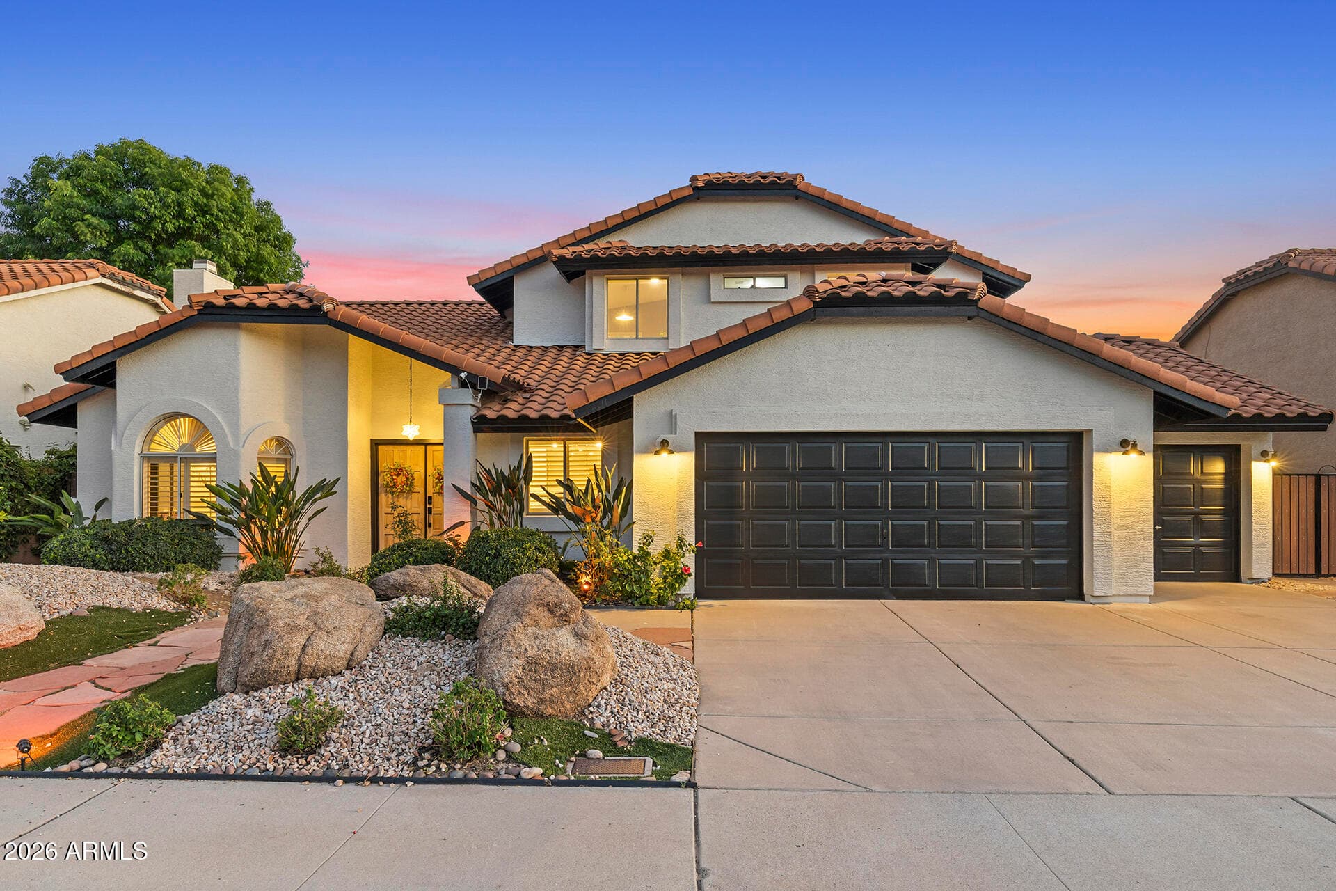 5641 E Grandview Rd — photo 2