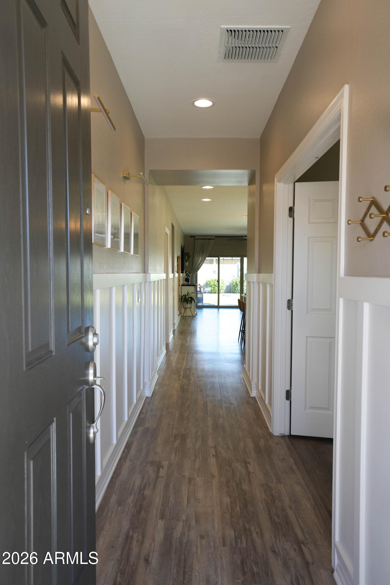 884 W Whistling Thorn Ave — photo 2