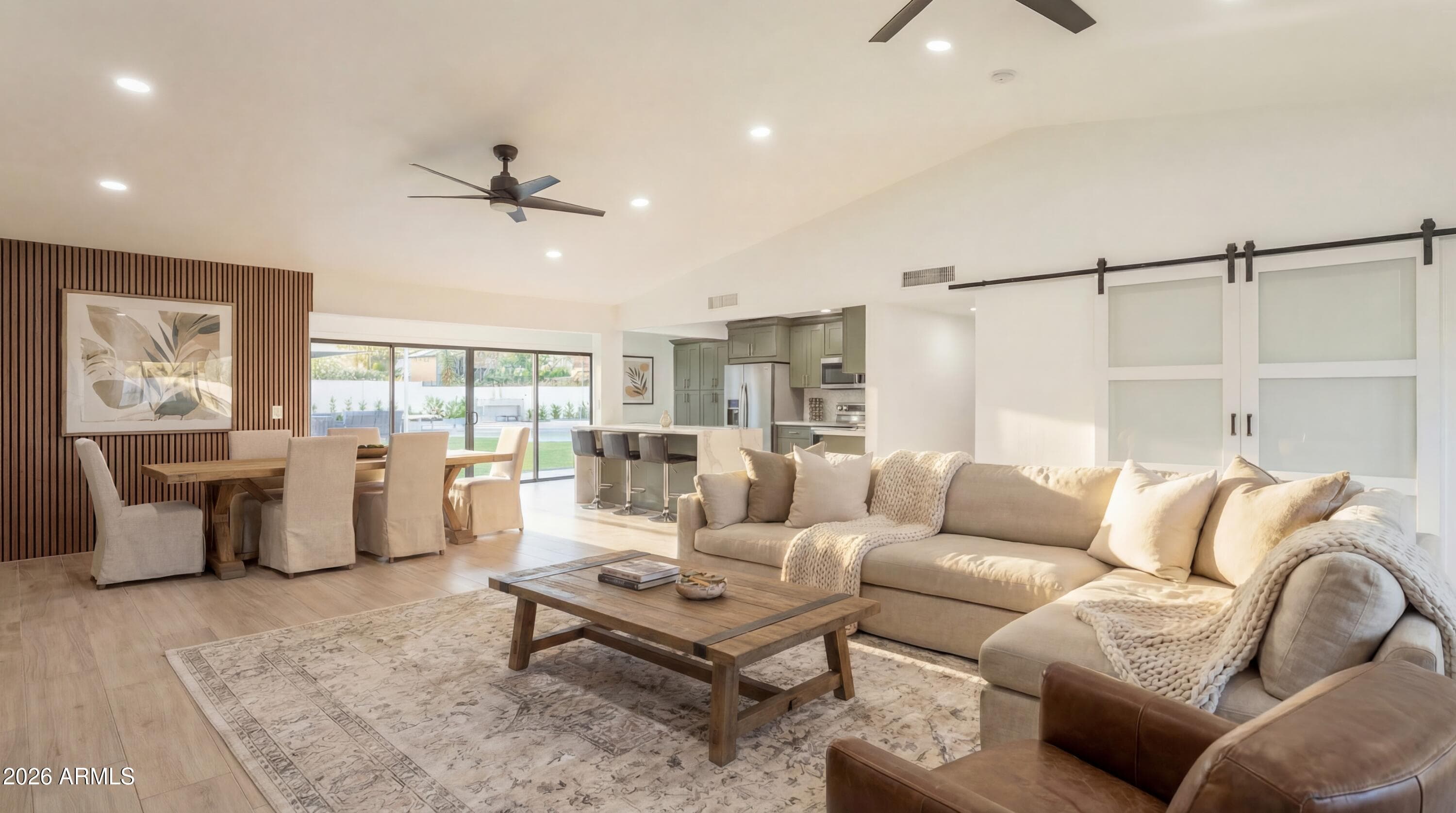 6028 E Joan De Arc Ave — photo 2