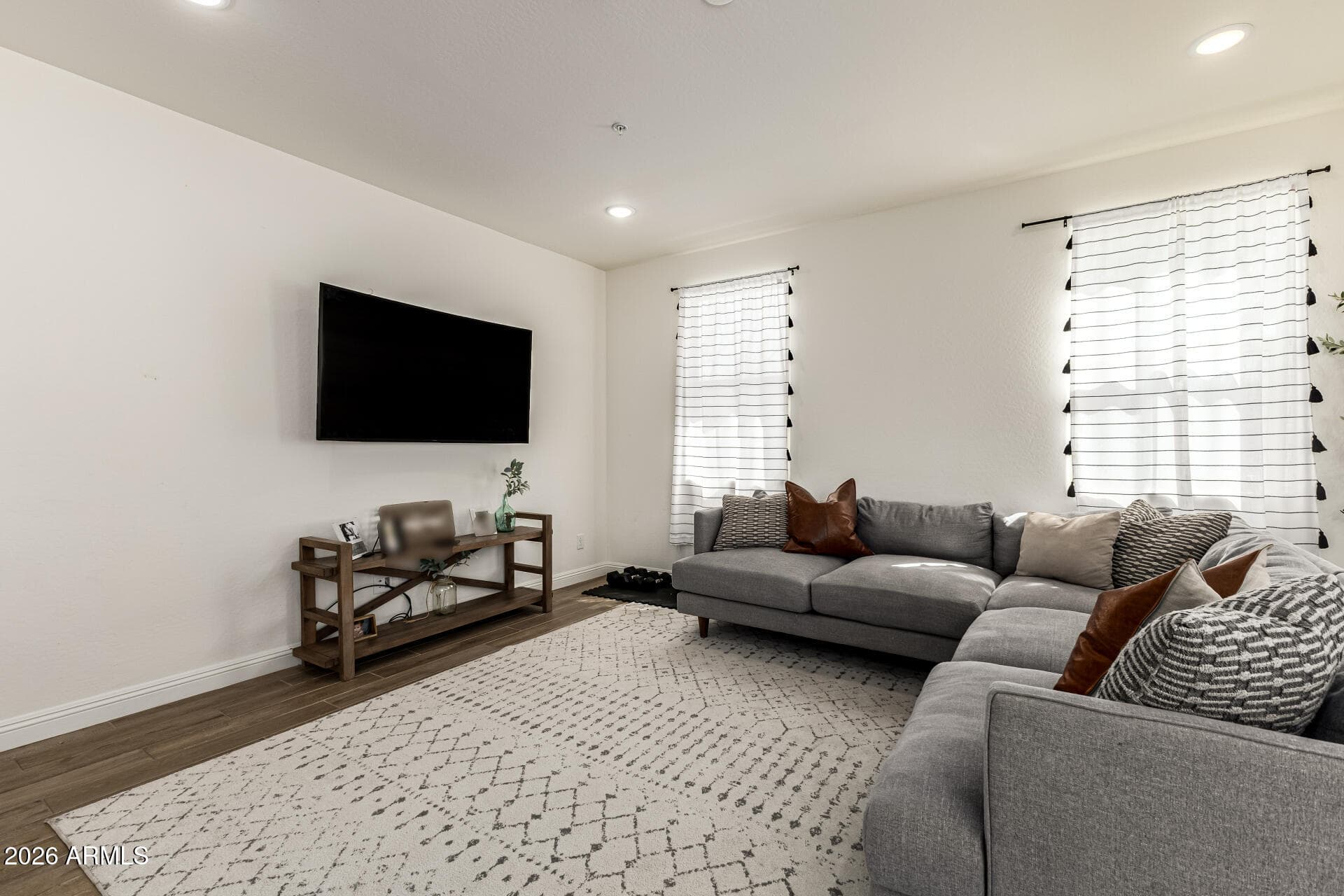 20898 W THOMAS RD - Photo 1