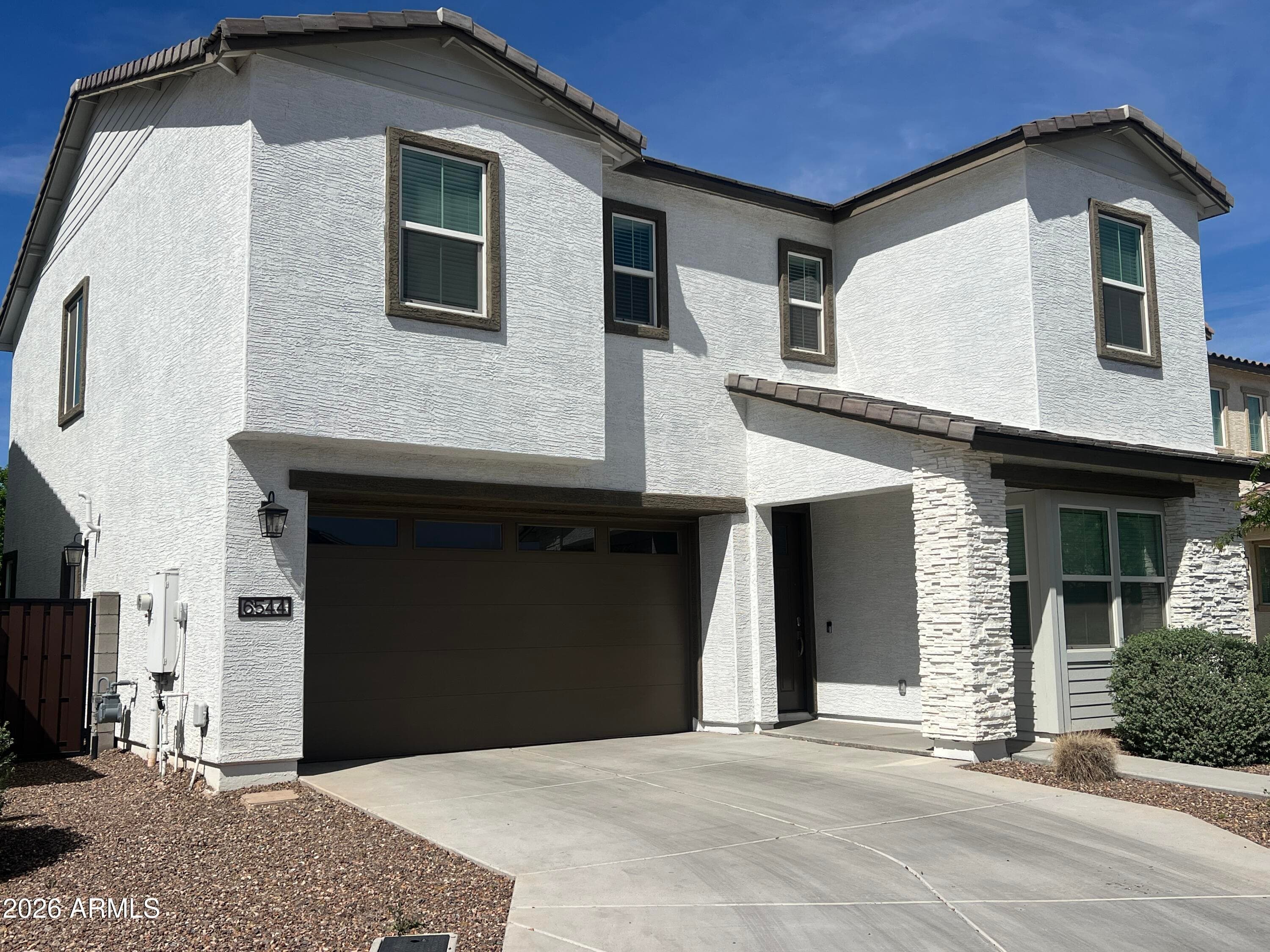 6544 N 15th Dr — photo 1