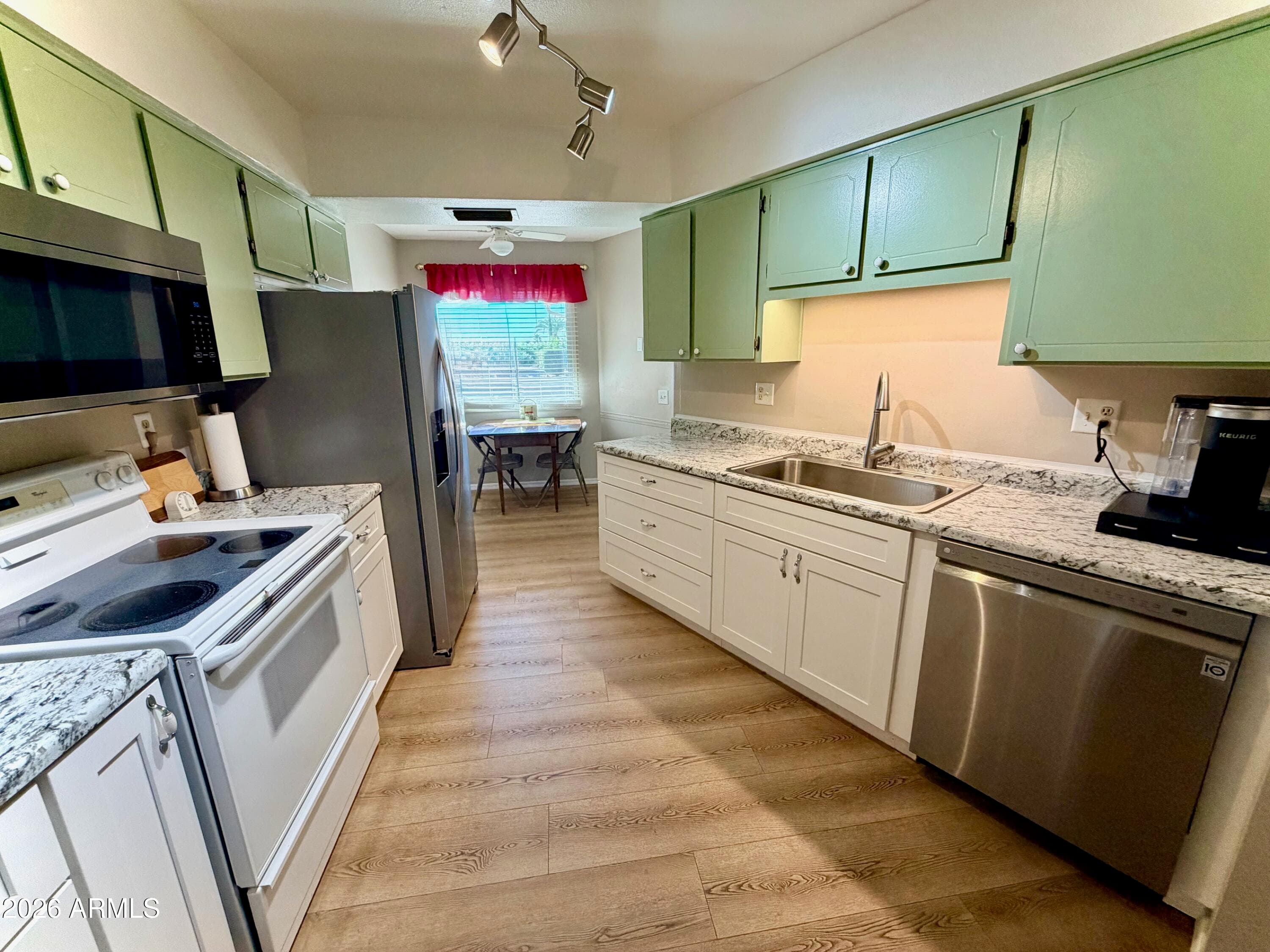 19450 N Camino Del Sol -- — photo 2