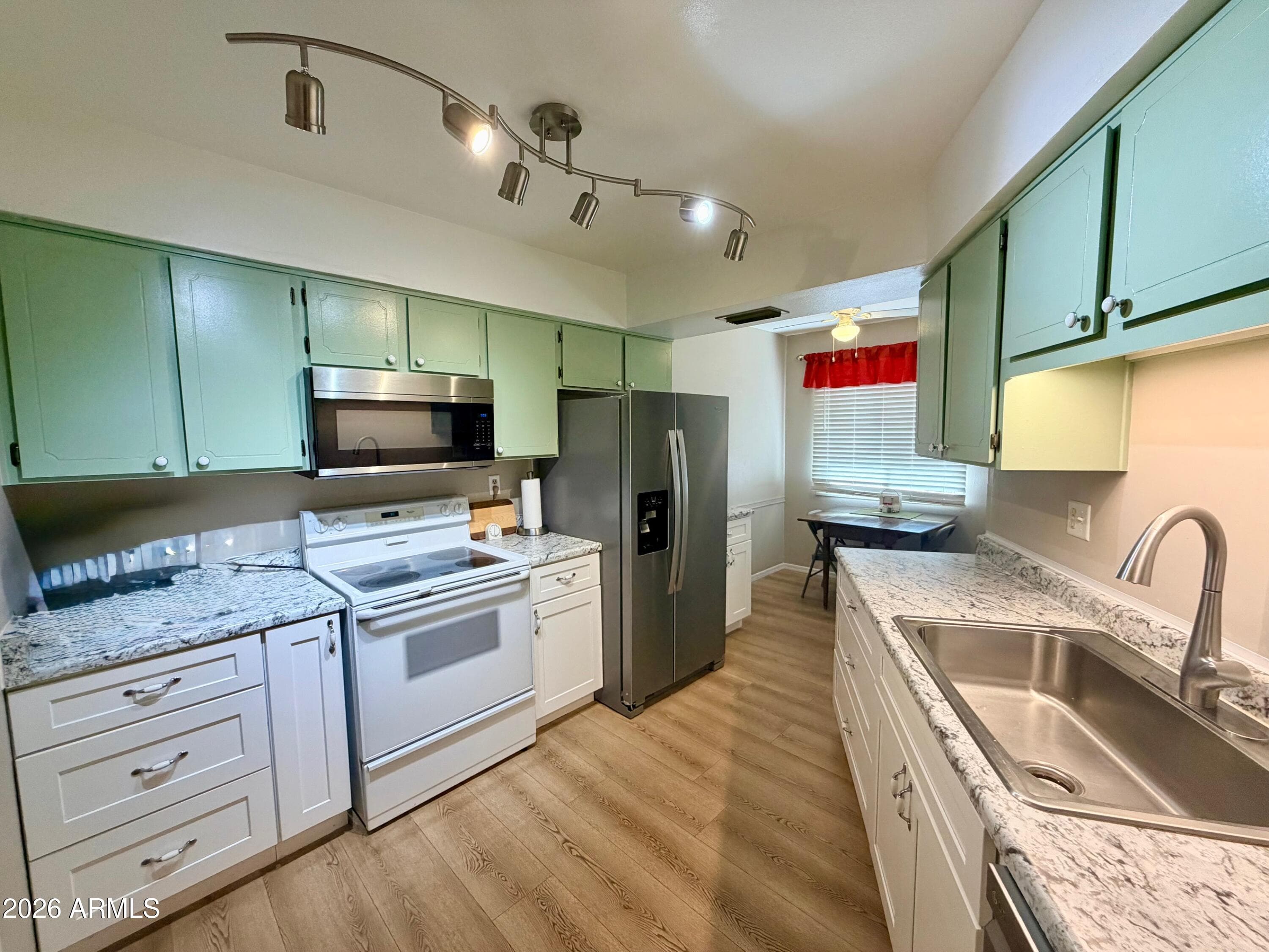 19450 N CAMINO DEL SOL -- - Photo 3