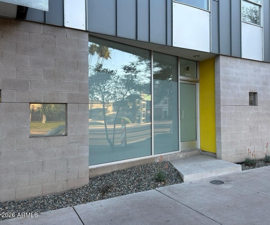 1111 W University Dr 1016 — photo 1