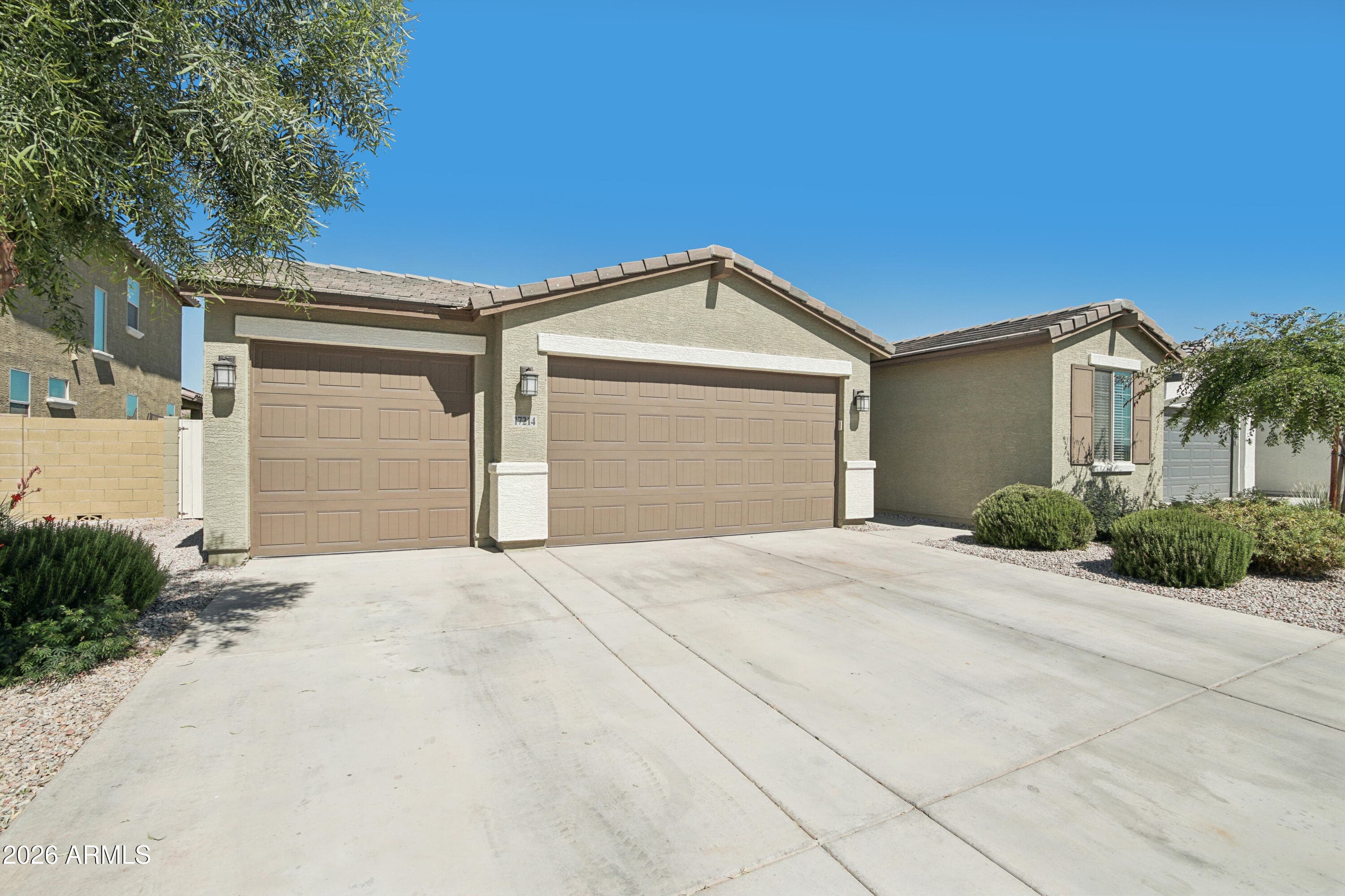 17214 W Dahlia Dr — photo 1