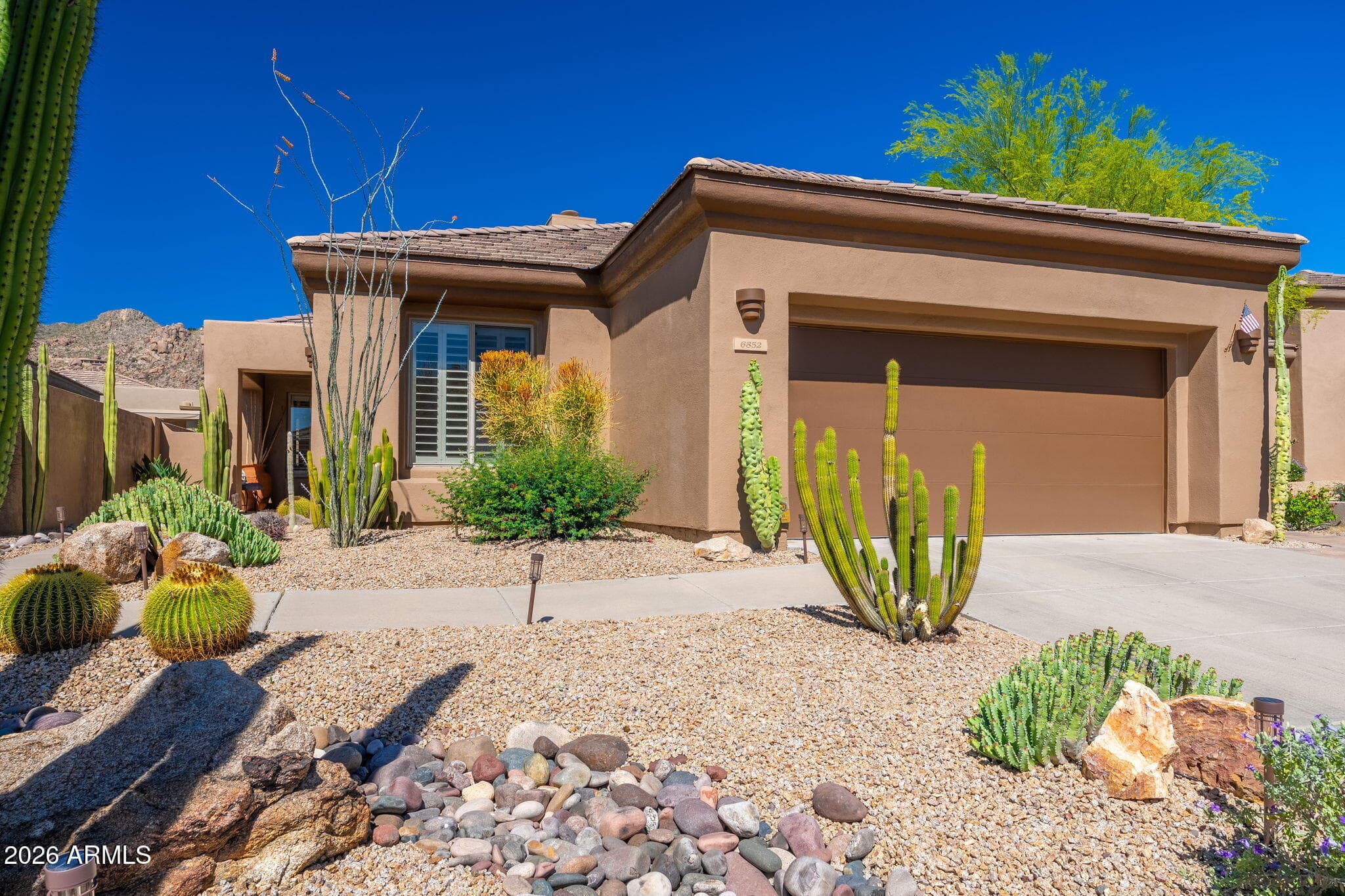 6852 E Whispering Mesquite Trail — photo 1