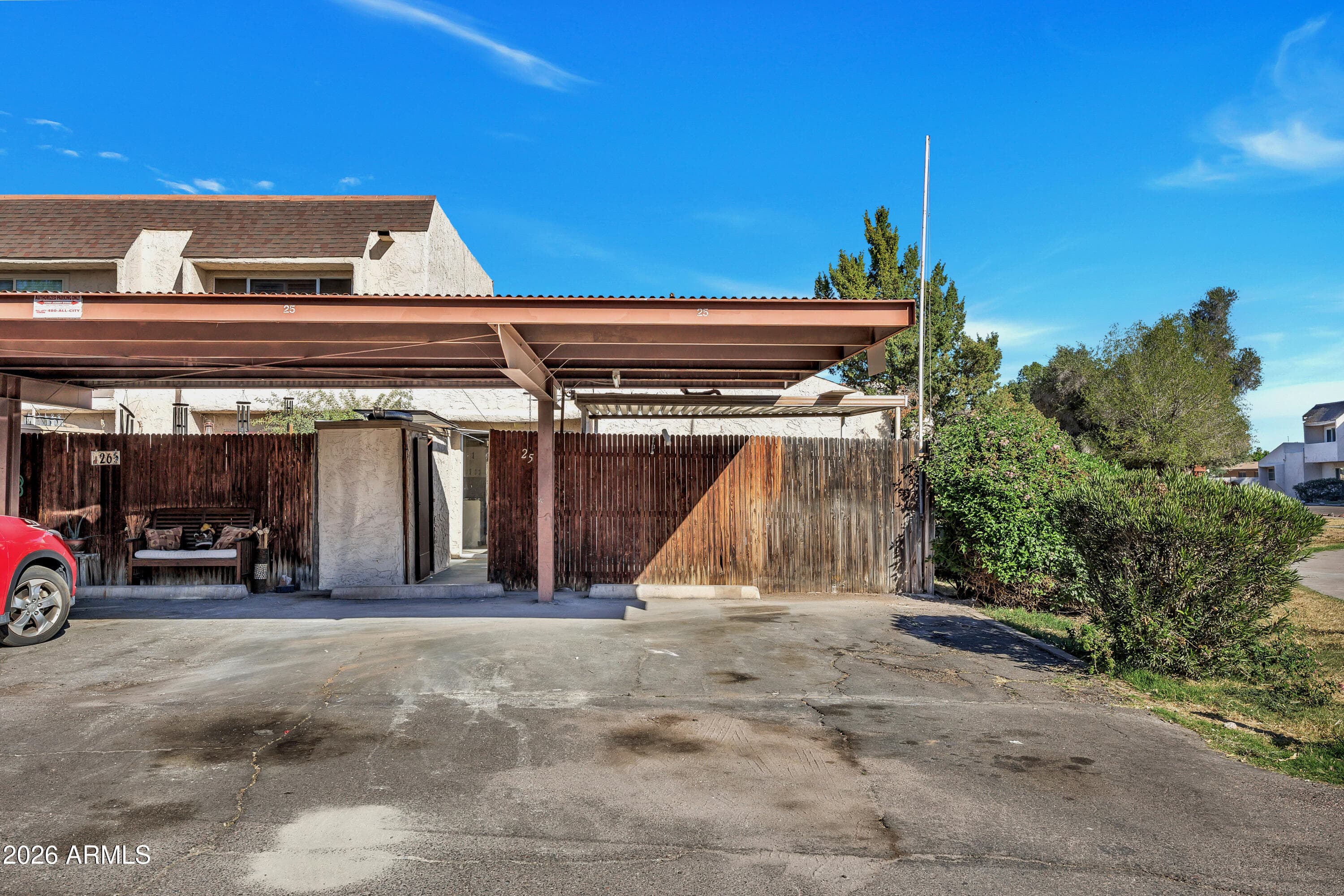 950 S Valencia -- 25 — photo 21