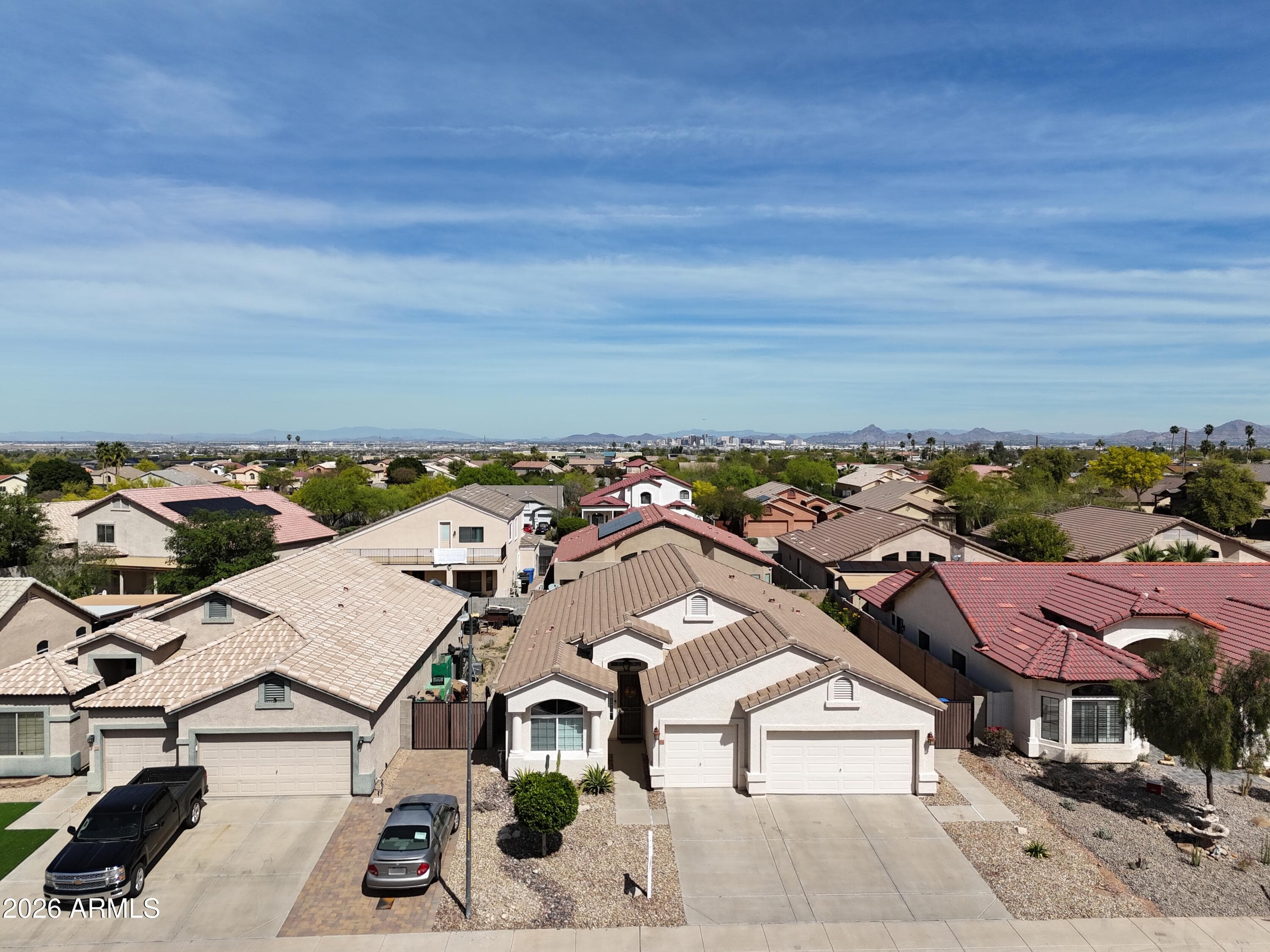 722 W Beth Dr — photo 1
