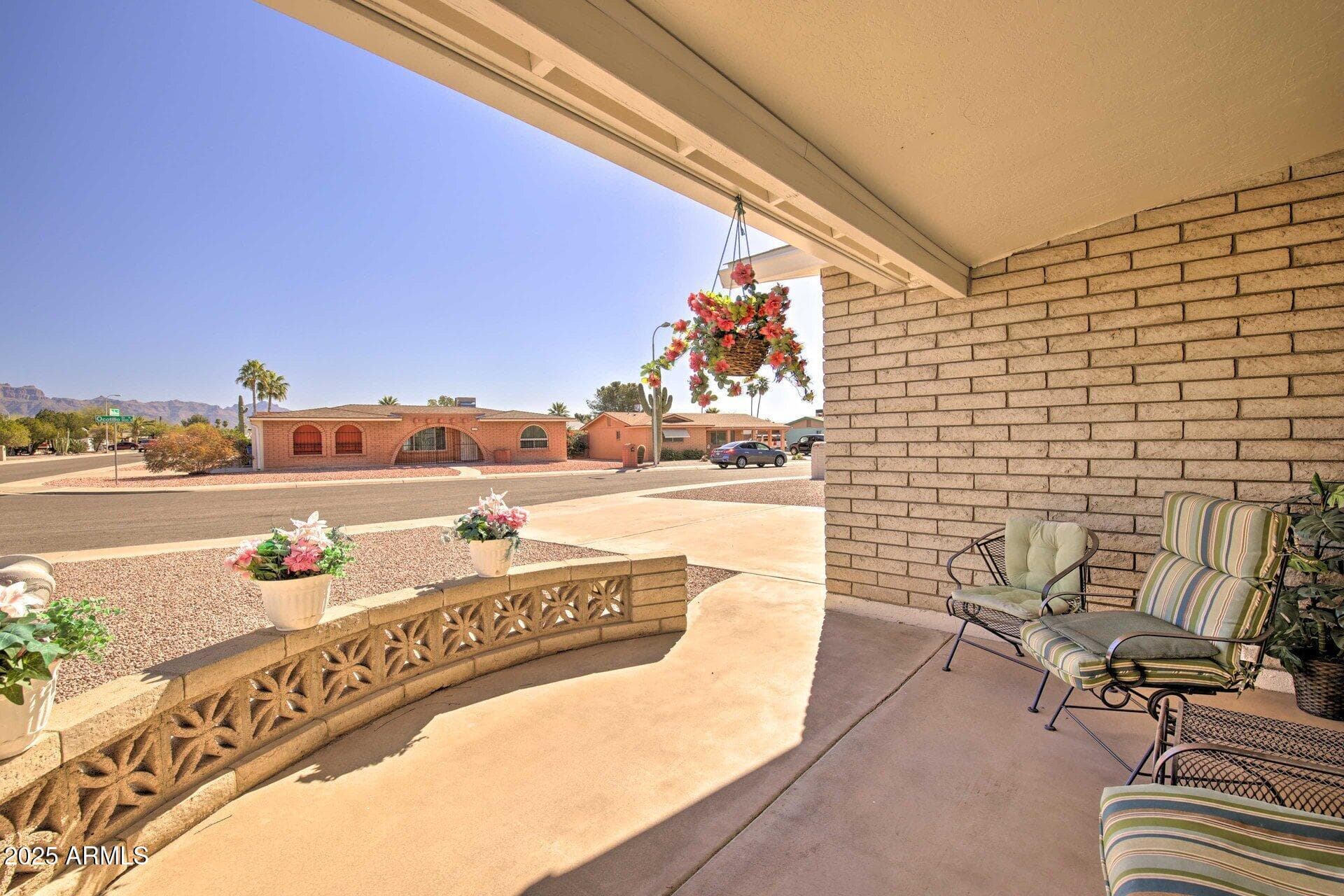 908 S Ocotillo Dr — photo 2