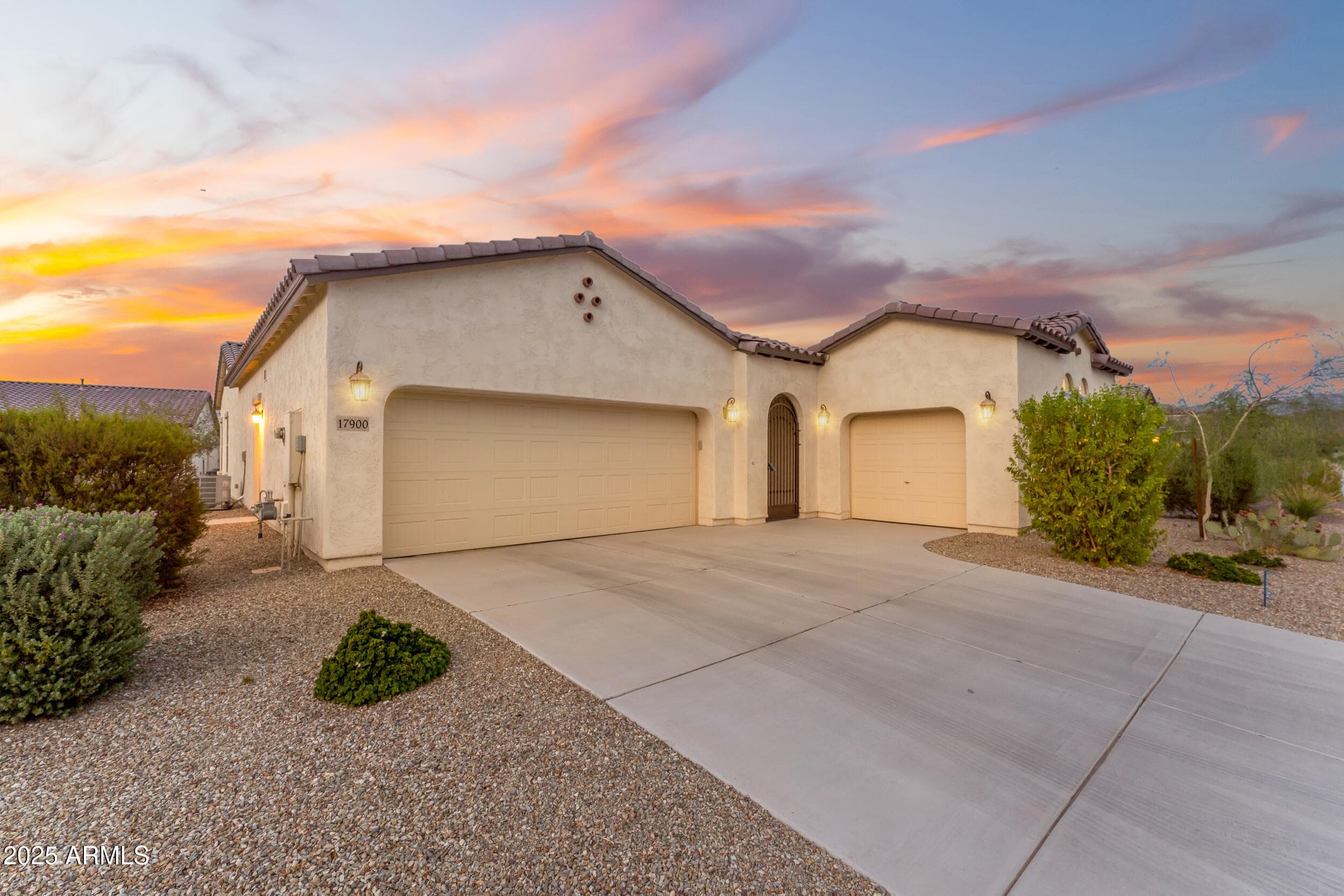17900 W BRIARWOOD DR - Photo 5