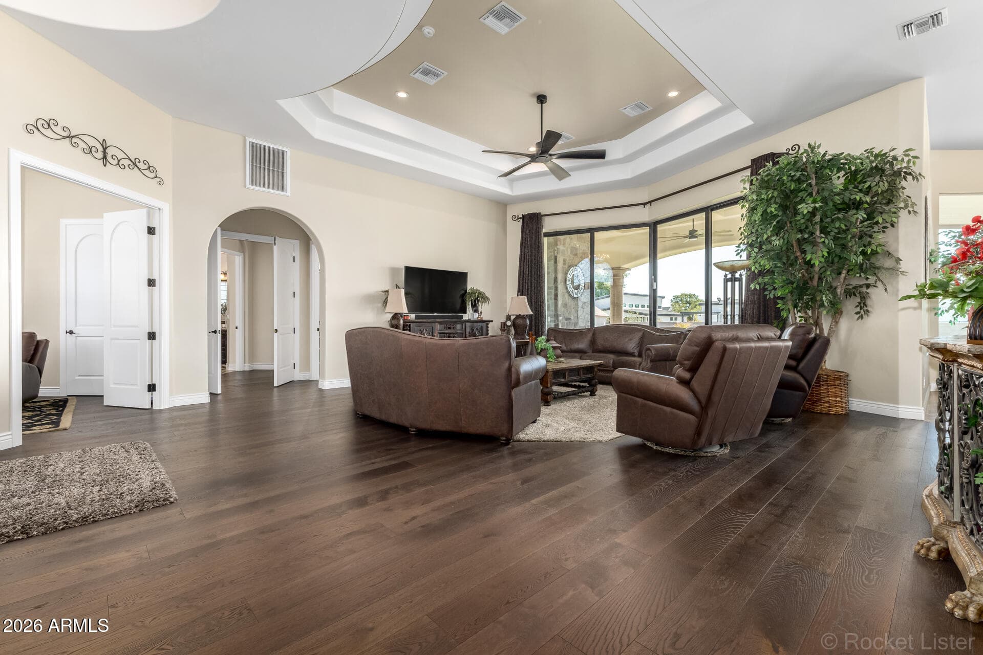 10145 W LARIAT LN - See more photos