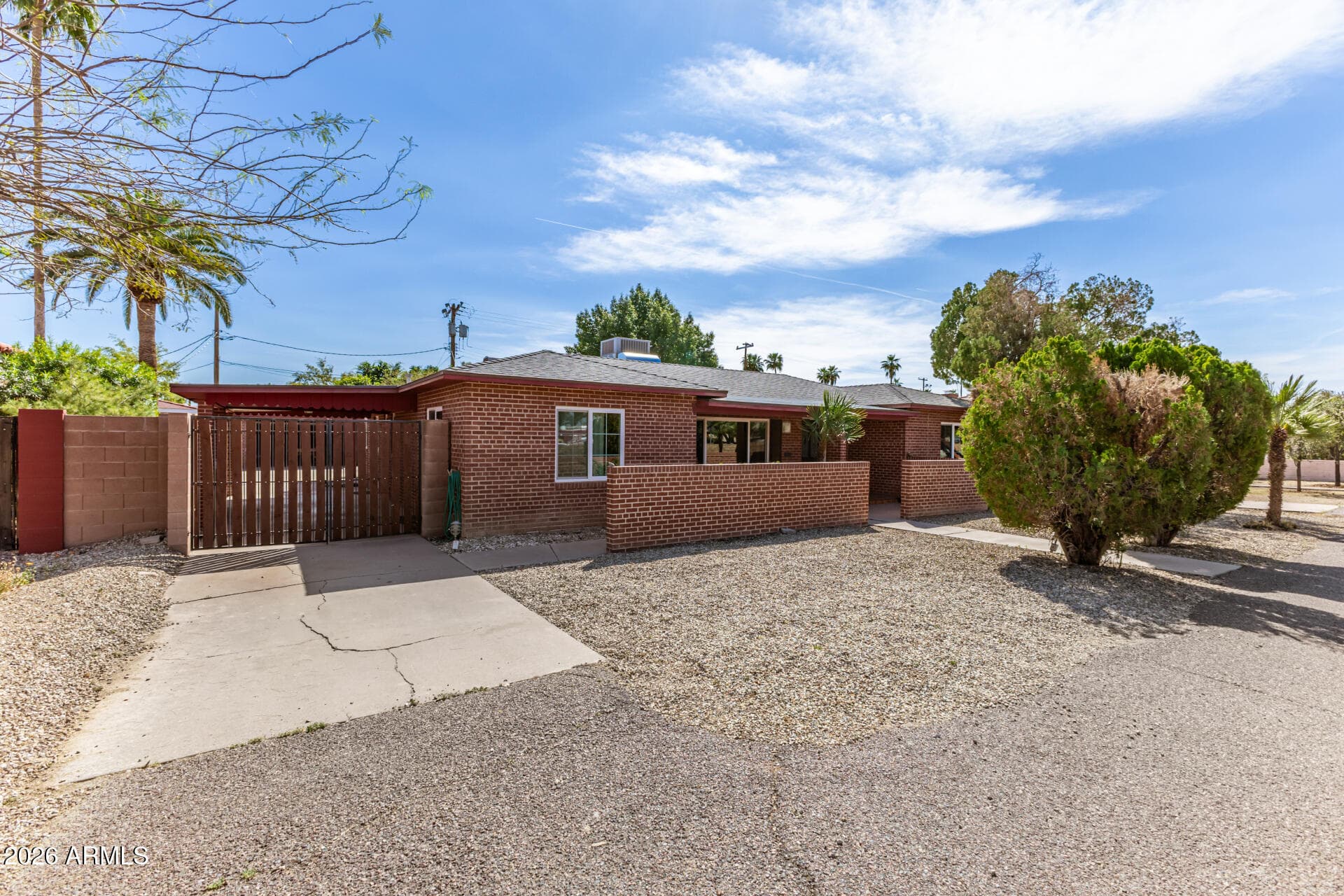 1307 W Thomas Rd — photo 1
