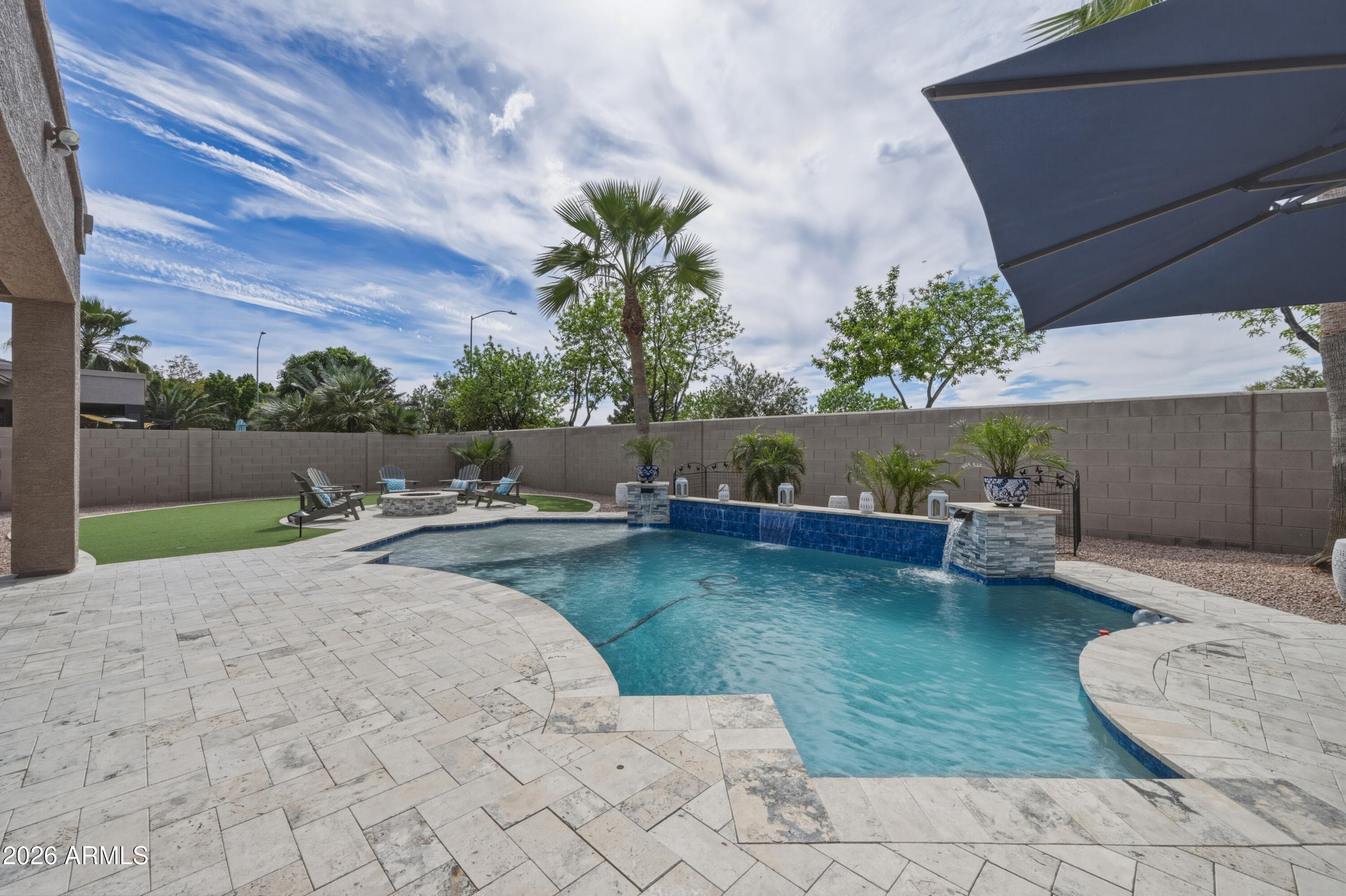 2328 S Sorrelle St — photo 1