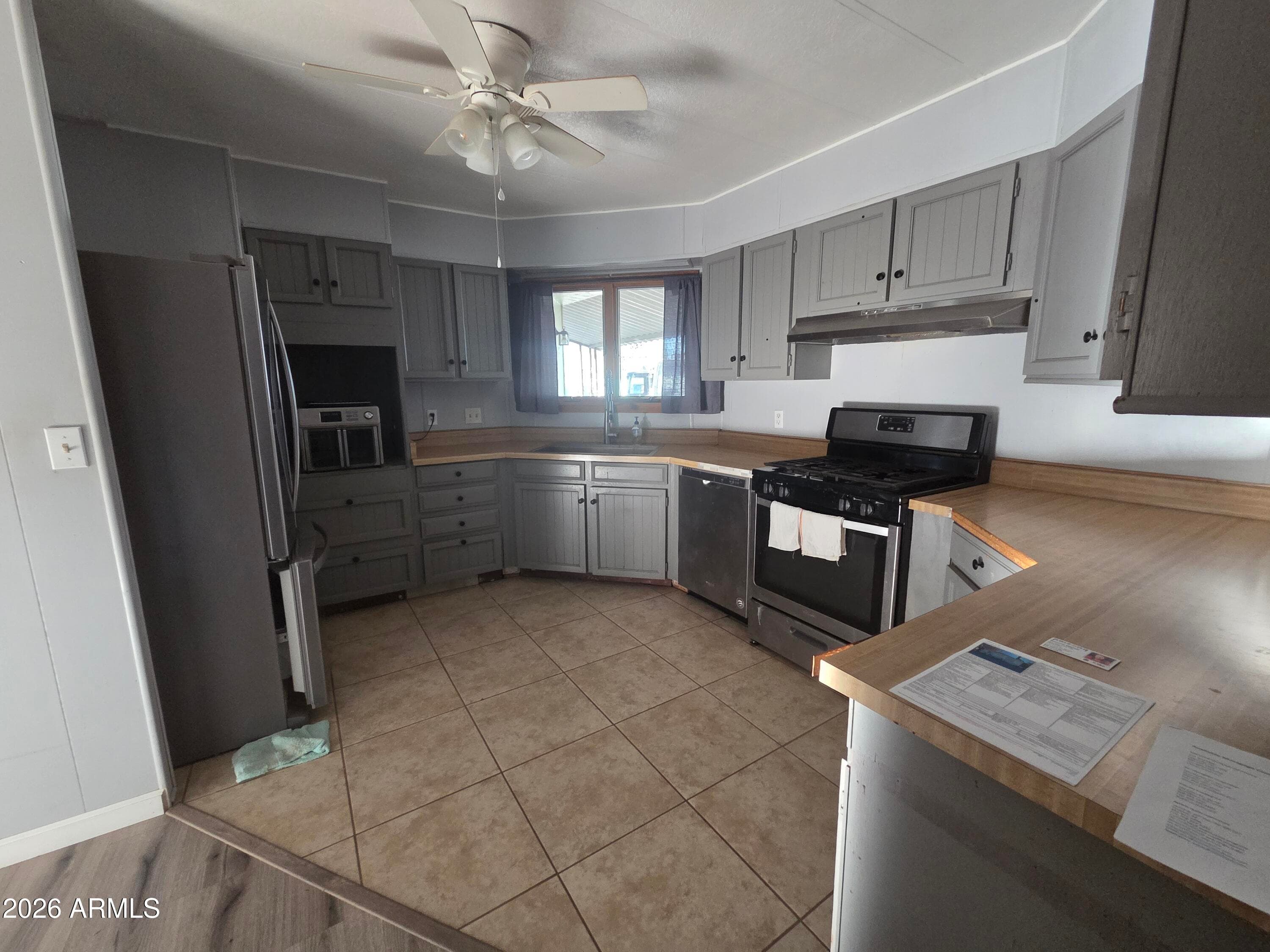 3300 E Fry Blvd 22 — photo 1