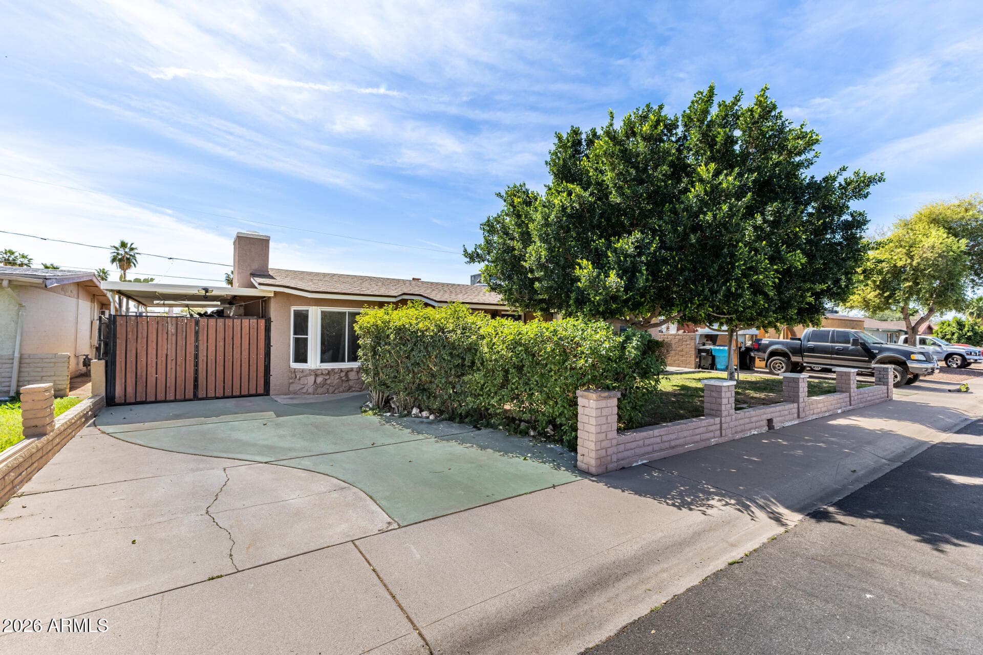 3313 W Surrey Ave — photo 2